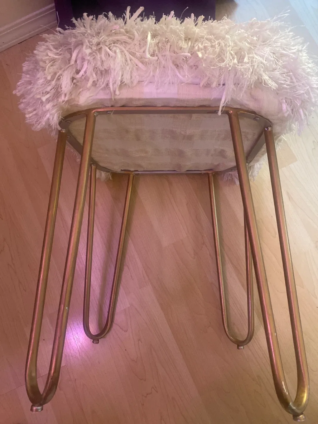 Cute Furry Stool with Gold Legs image indicator(3)