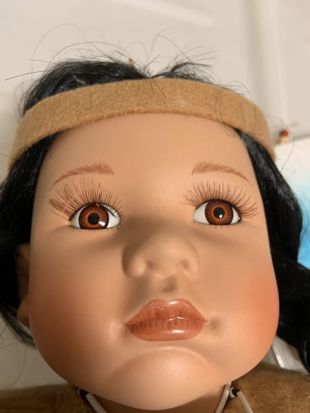 Swan Collection Native American Style Doll image indicator(4)