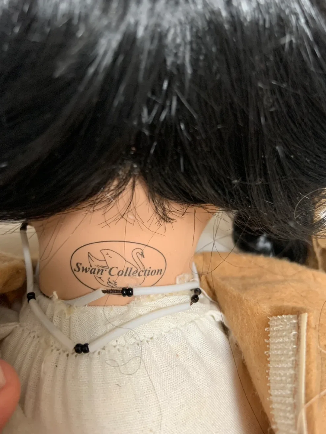 Swan Collection Native American Style Doll image indicator(5)