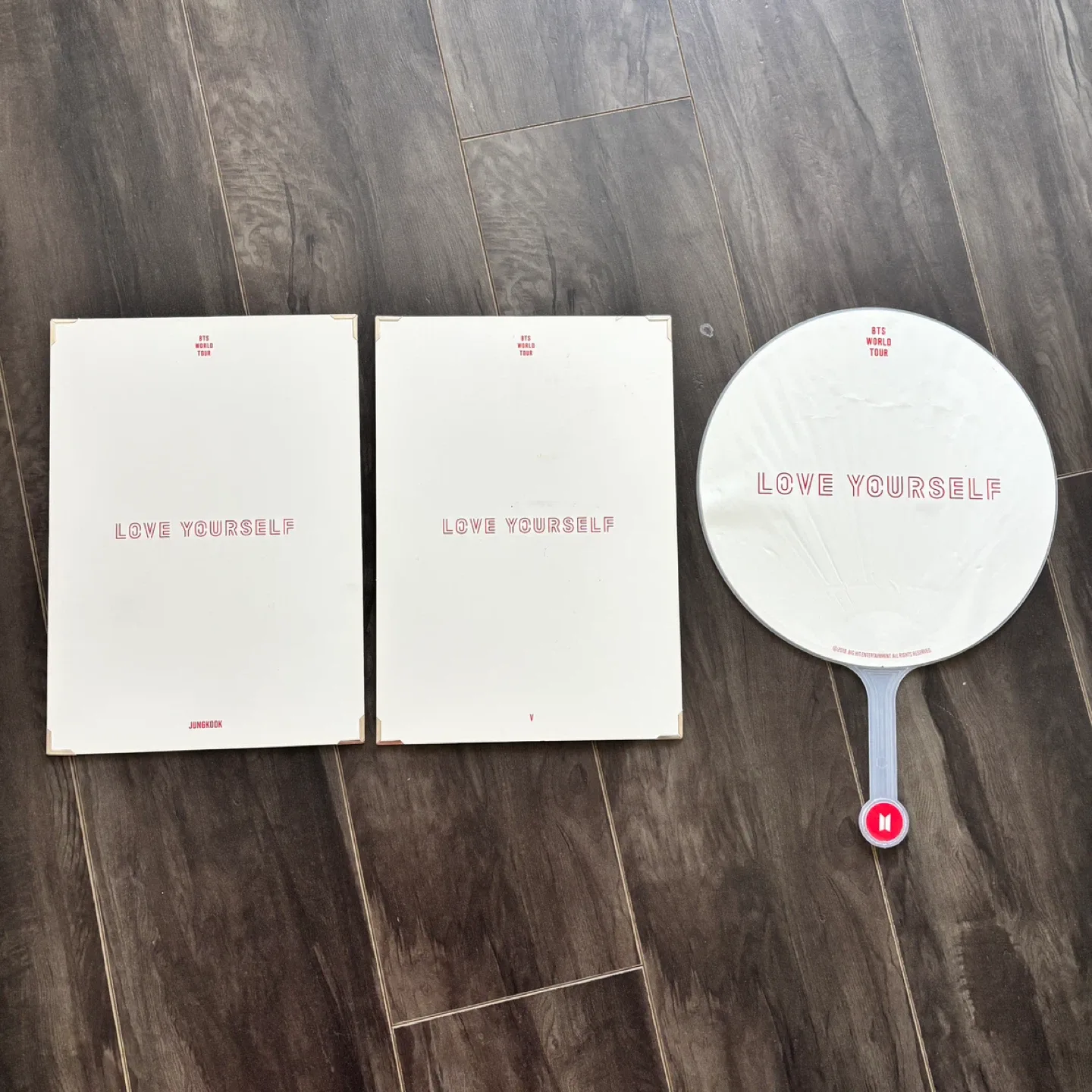 BTS World Tour 'Love Yourself' Merch image indicator(2)