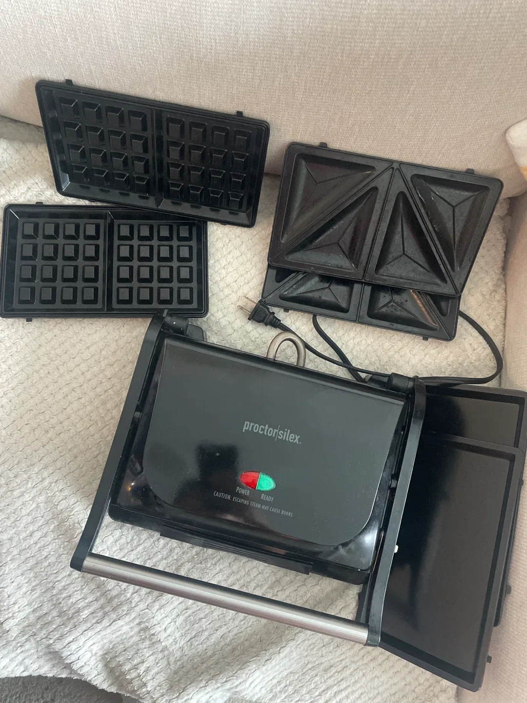 Proctor Silex 3-in-1 Grill/Waffle/Sandwich Maker thumbnail