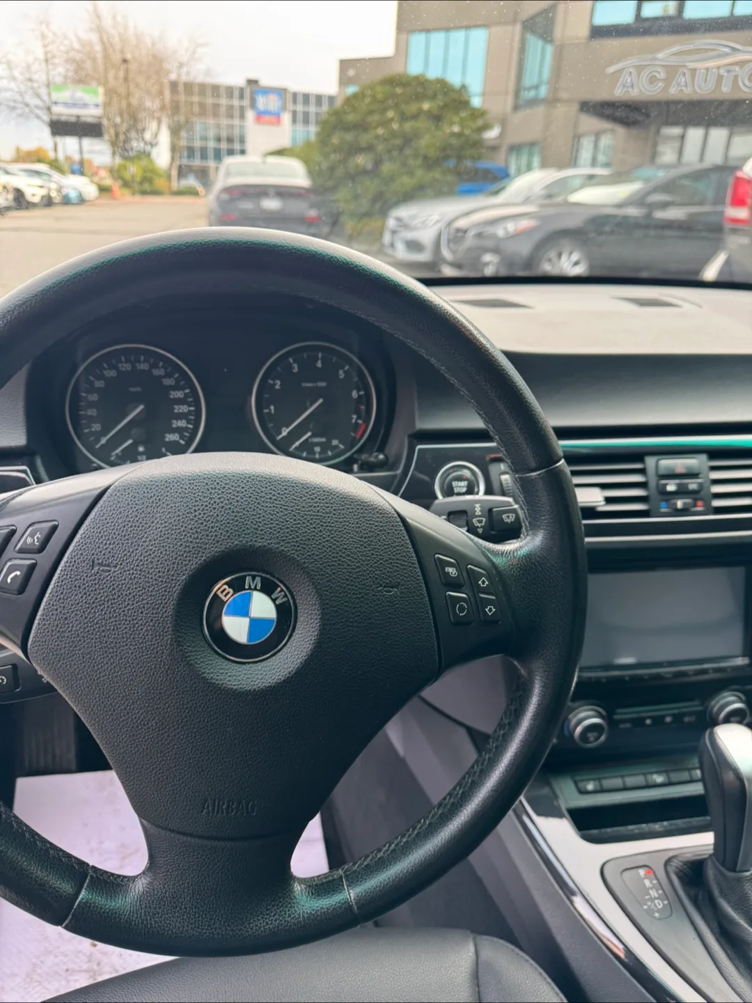 2009 bmw 329xi clean title image indicator(10)