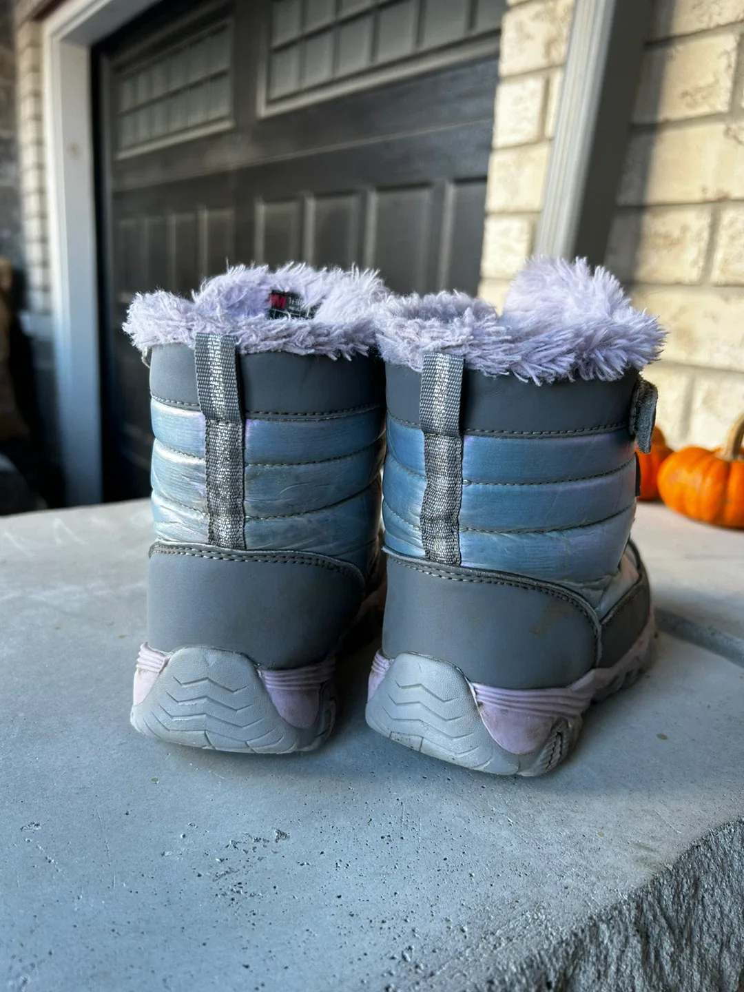 Kids Winter Boots - Size 11 image indicator(2)