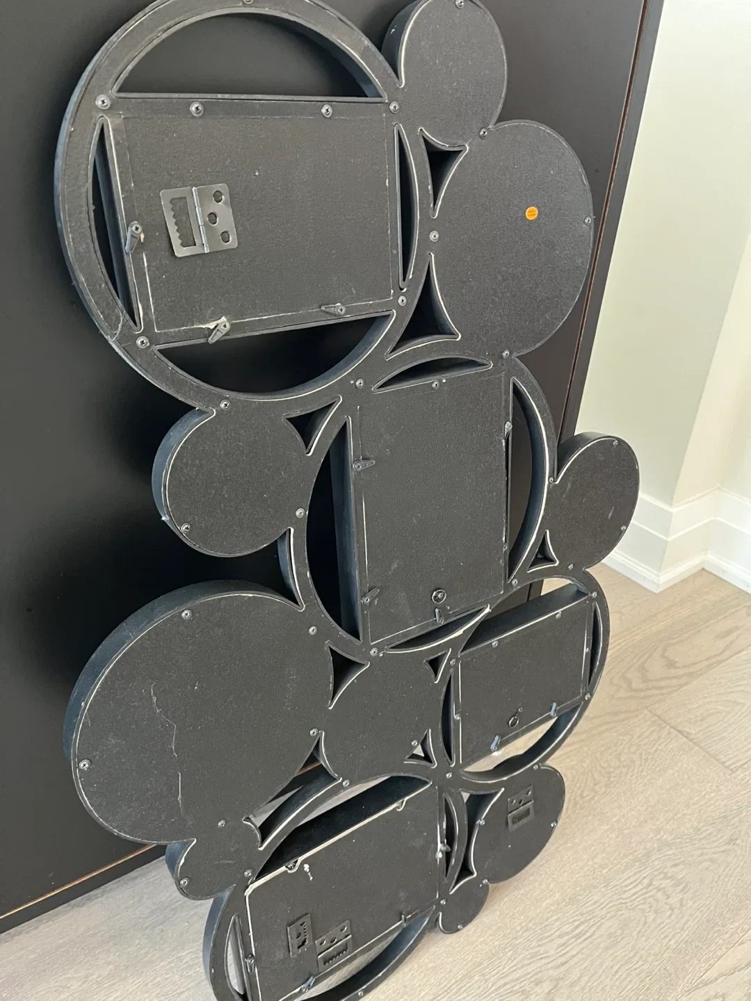 Umbra Dima Decorative Wall Mirror image indicator(2)