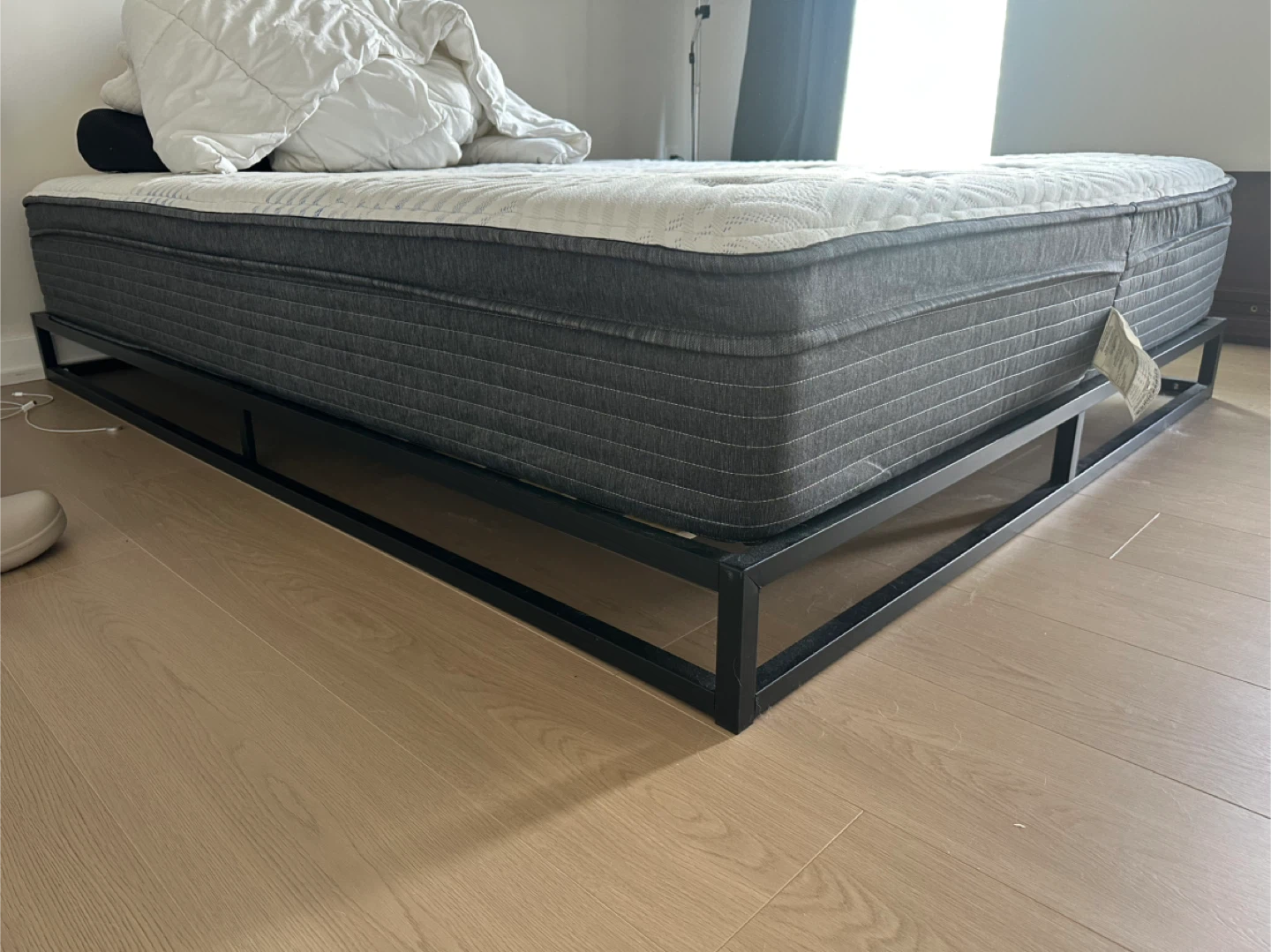 Black Metal Bed Frame - Queen Size - photo 5