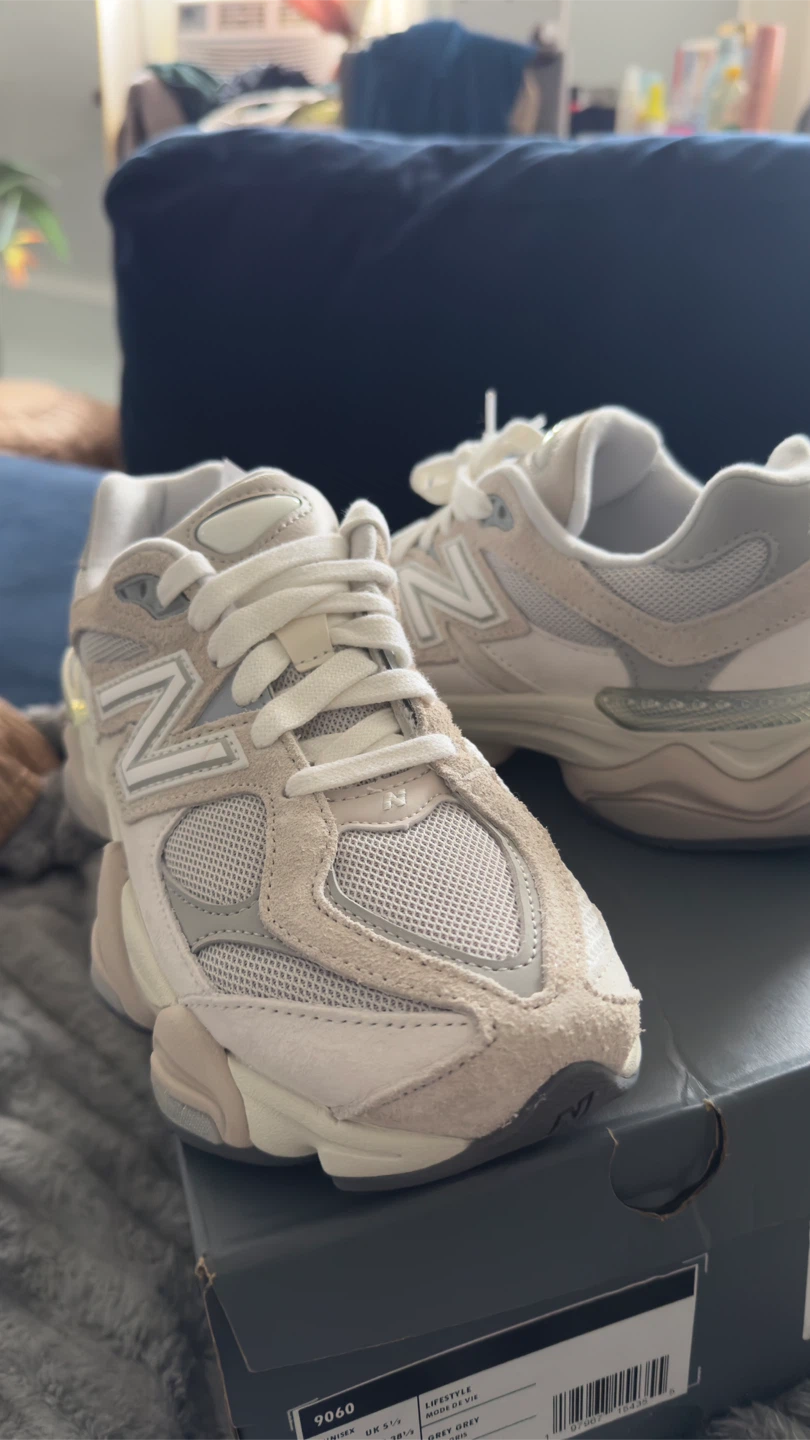 New Balance 9060 Grey Sneakers US Women's 7.5