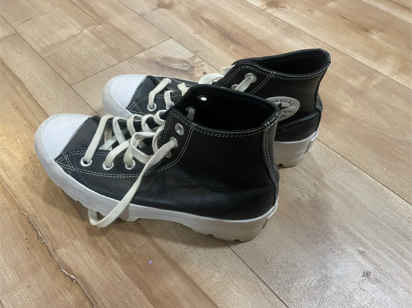 Converse Run Star Hike Leather High Top - US 8