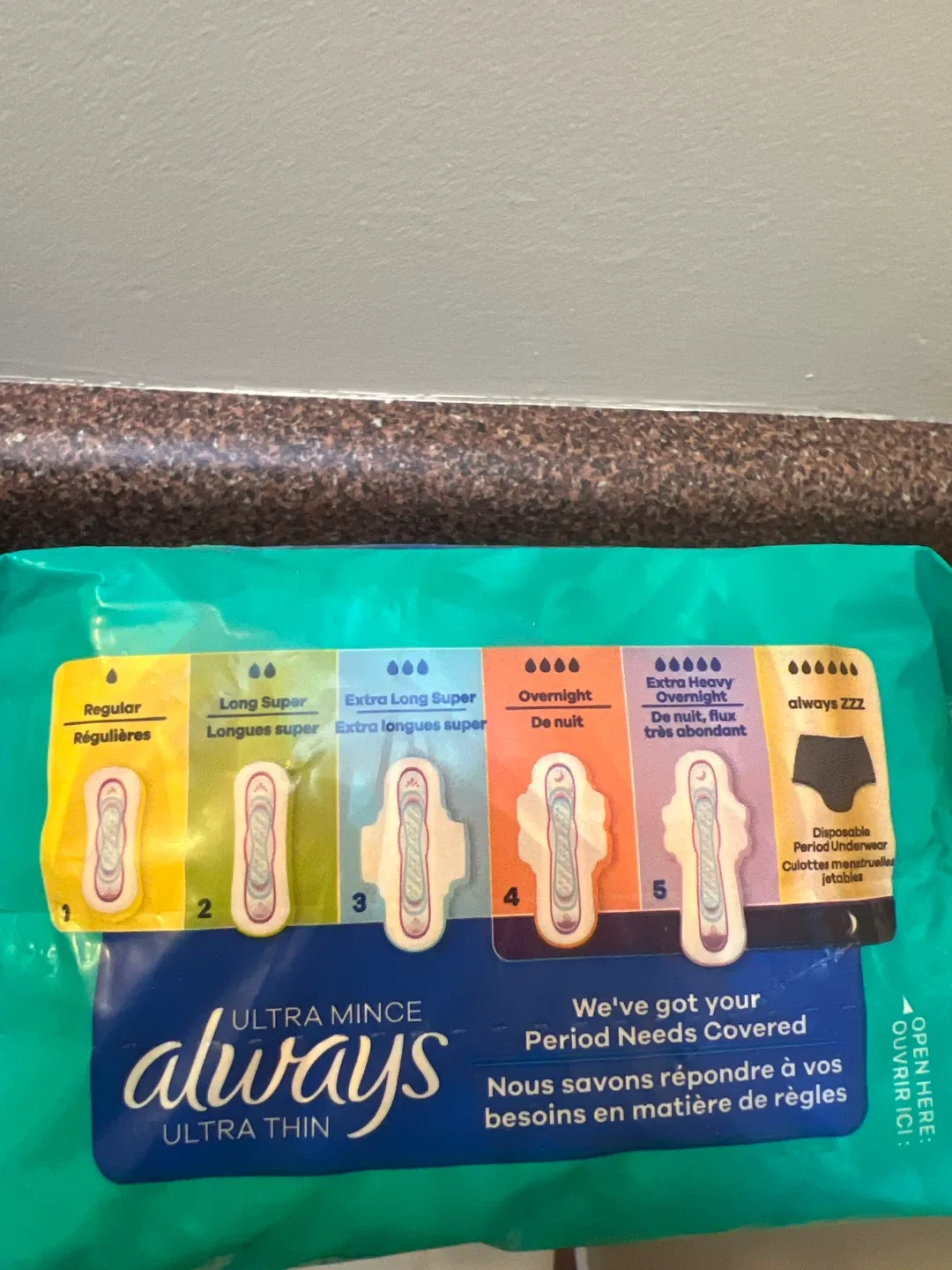 Always Ultra Thin Regular Pads, 44 count image indicator(3)