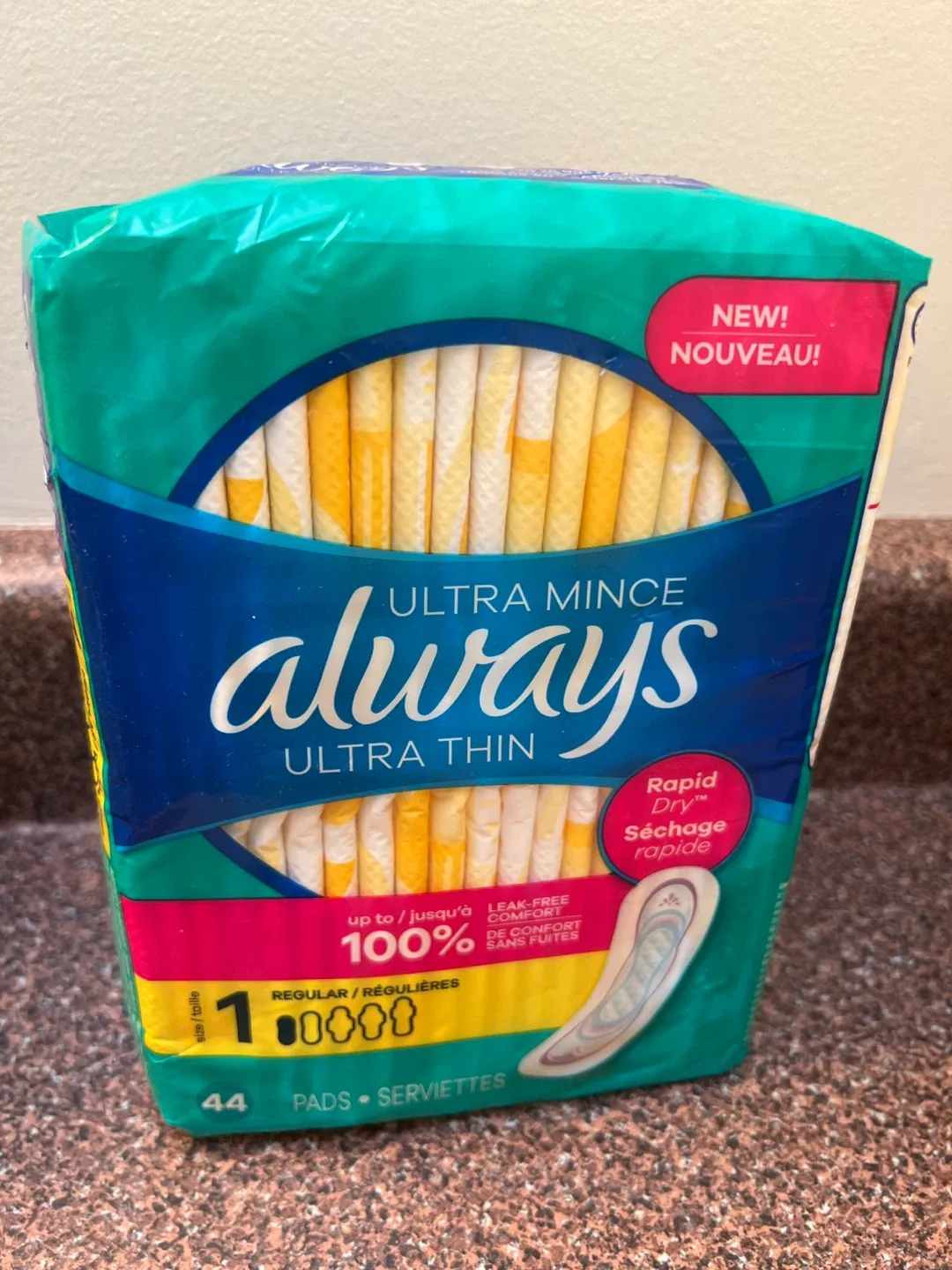 Always Ultra Thin Regular Pads, 44 count image indicator(2)