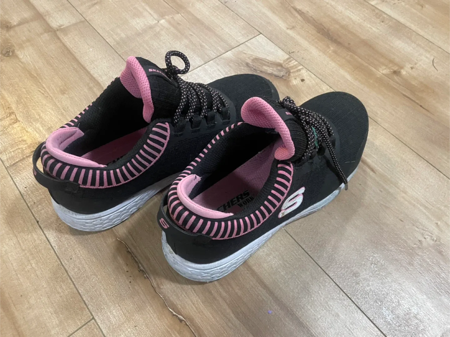 Skechers Women's work Shoes - Size 7