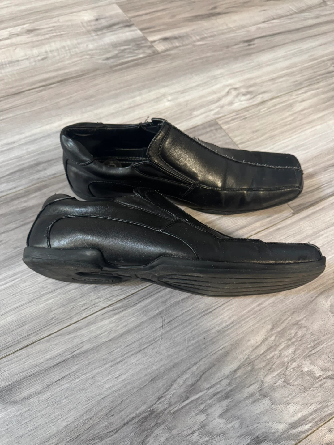 Men's Black Dress Shoes, Size 9 - photo 3