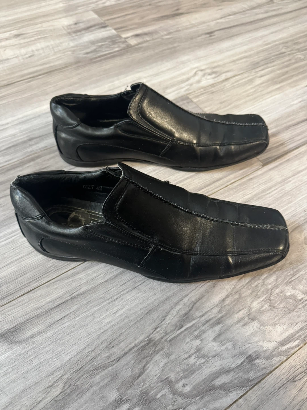 Men's Black Dress Shoes, Size 9 - photo 2