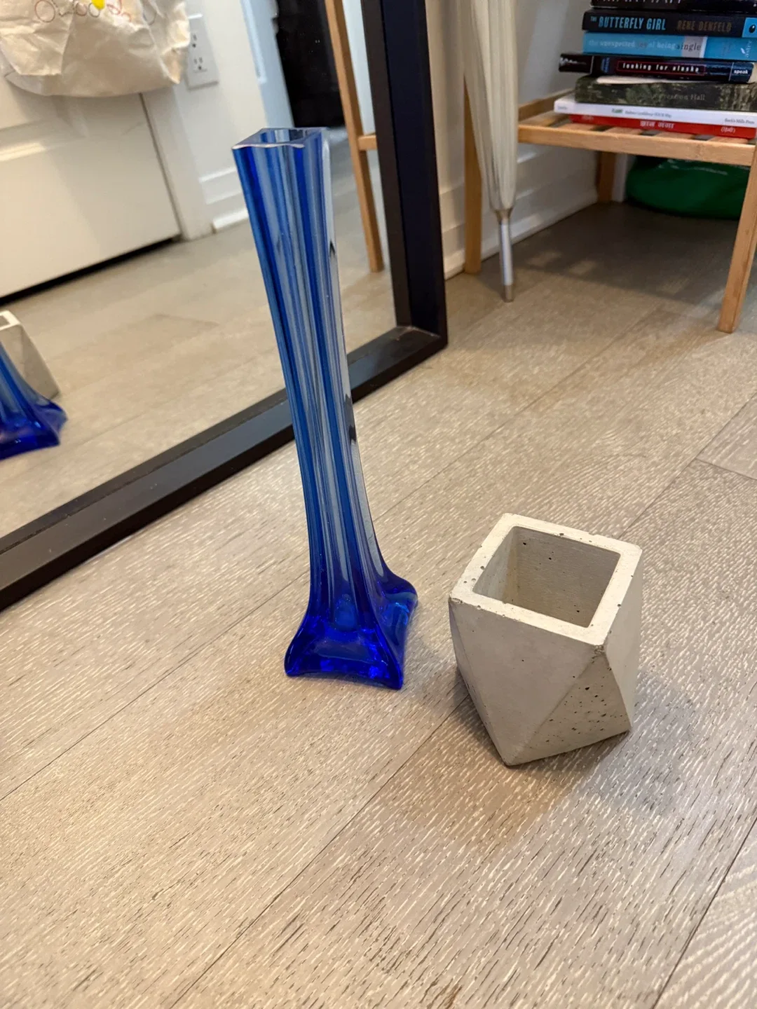 Blue Glass Vase & Concrete Planter 🥕 image indicator(2)