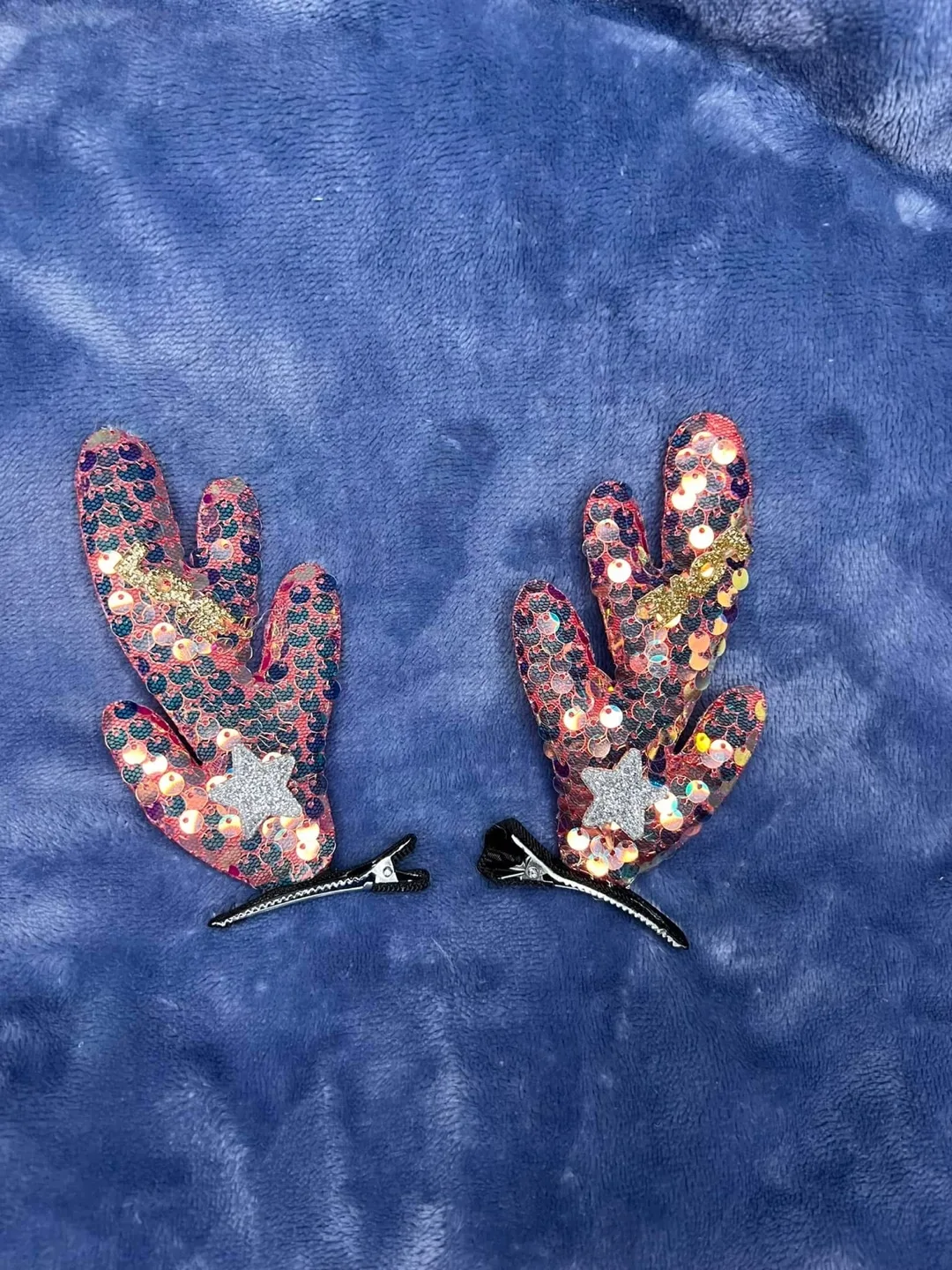 Reindeer Antler Hair Clips - Holiday Accessories image indicator(2)