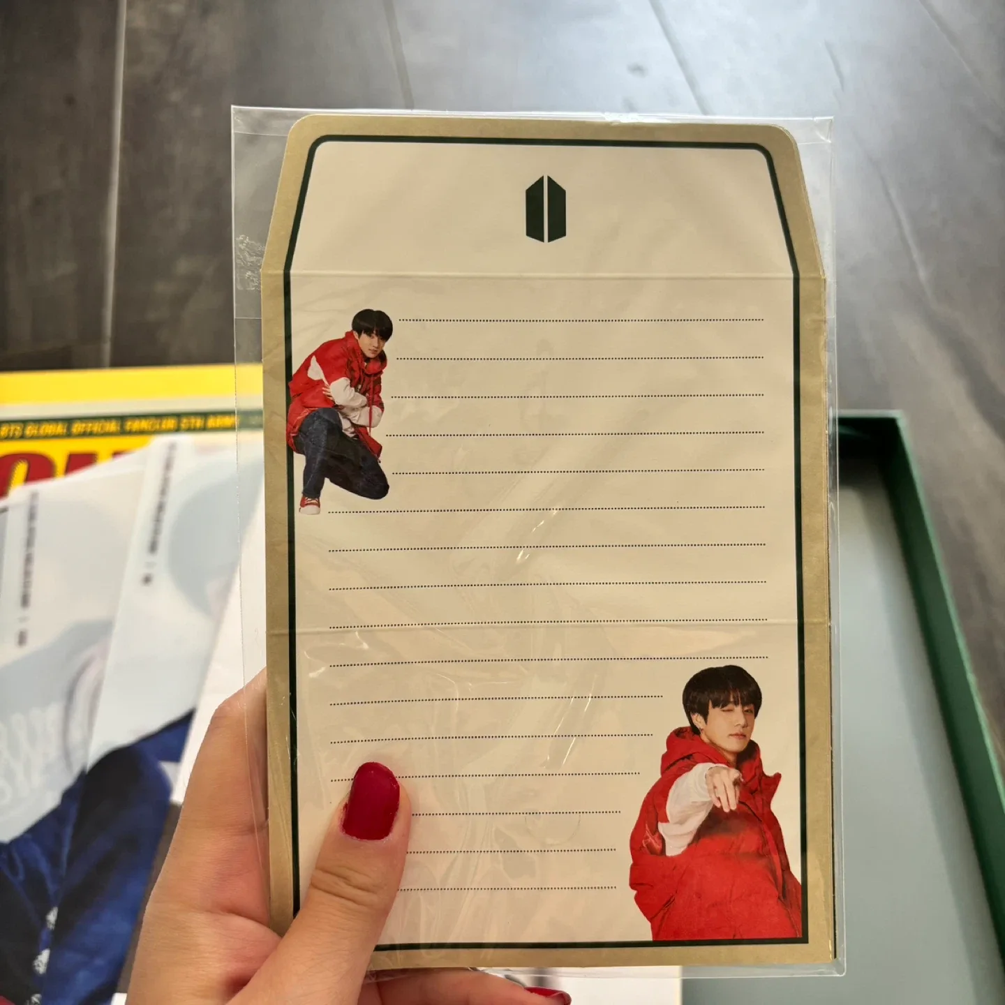 BTS Global Official Fanclub 5th Army Zip image indicator(5)