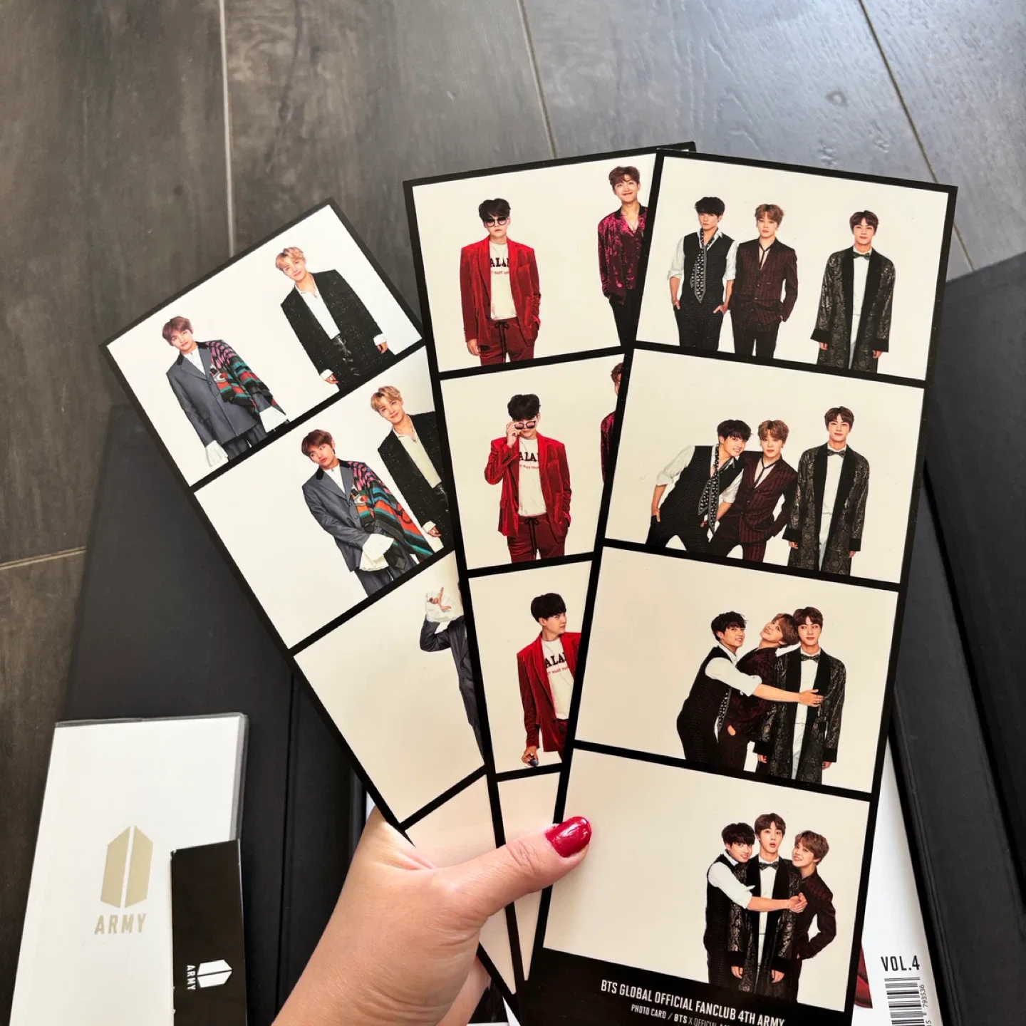 BTS Global Official Fanclub 4th Army Kit image indicator(2)