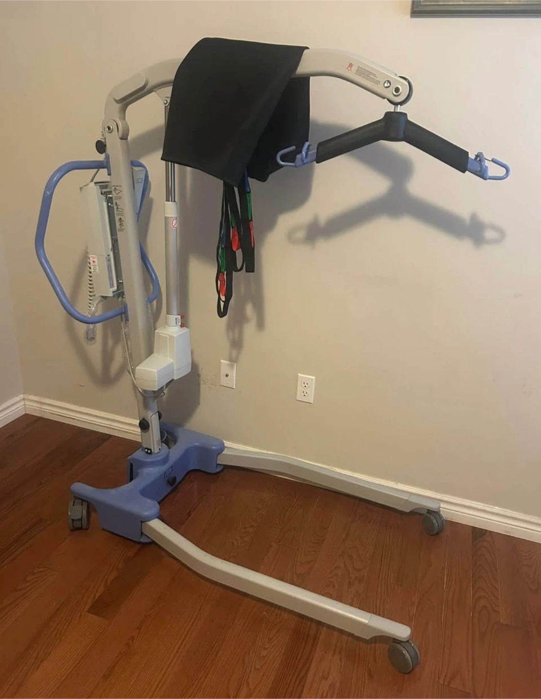 Heavy-Duty Transfer Lift – Barely Used - photo 2