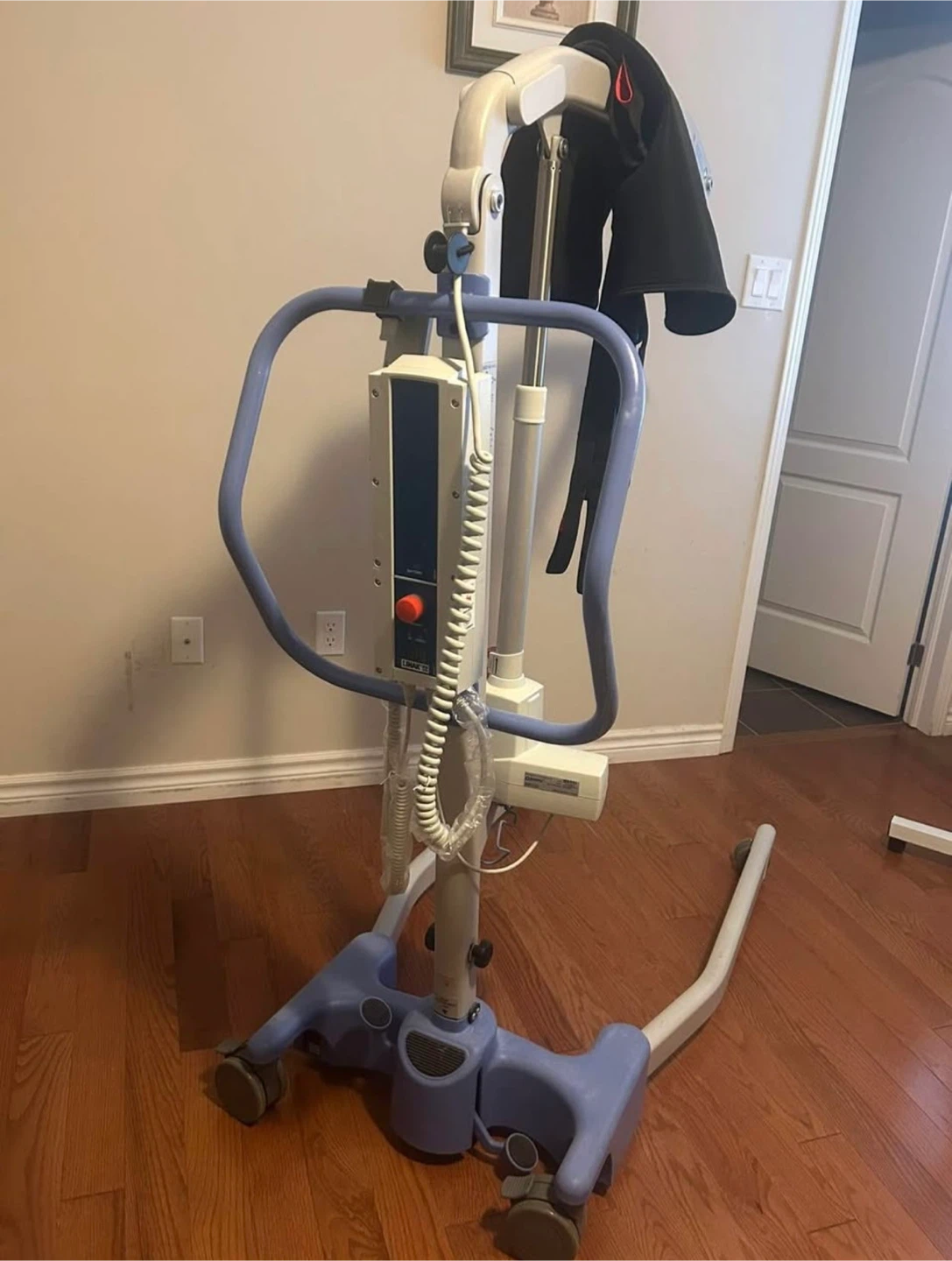 Heavy-Duty Transfer Lift – Barely Used - photo 4