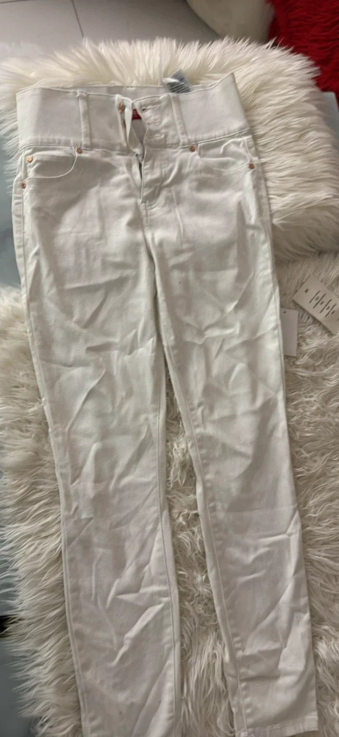 Mixed Lot of Kids Clothing image indicator(3)