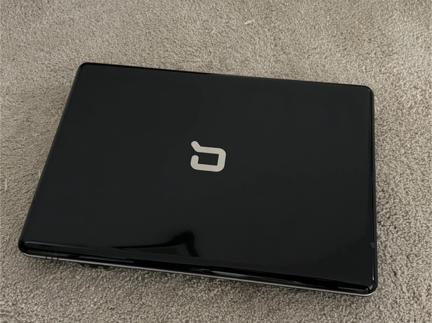 Compaq Presario CQ50 Laptop - Black/Silver - photo 3