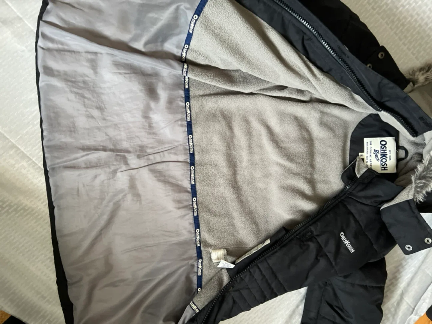 OshKosh B'gosh Winter Coat - Size 8 image indicator(3)