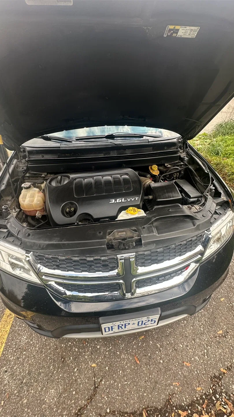 Dodge Journey SUV image indicator(10)