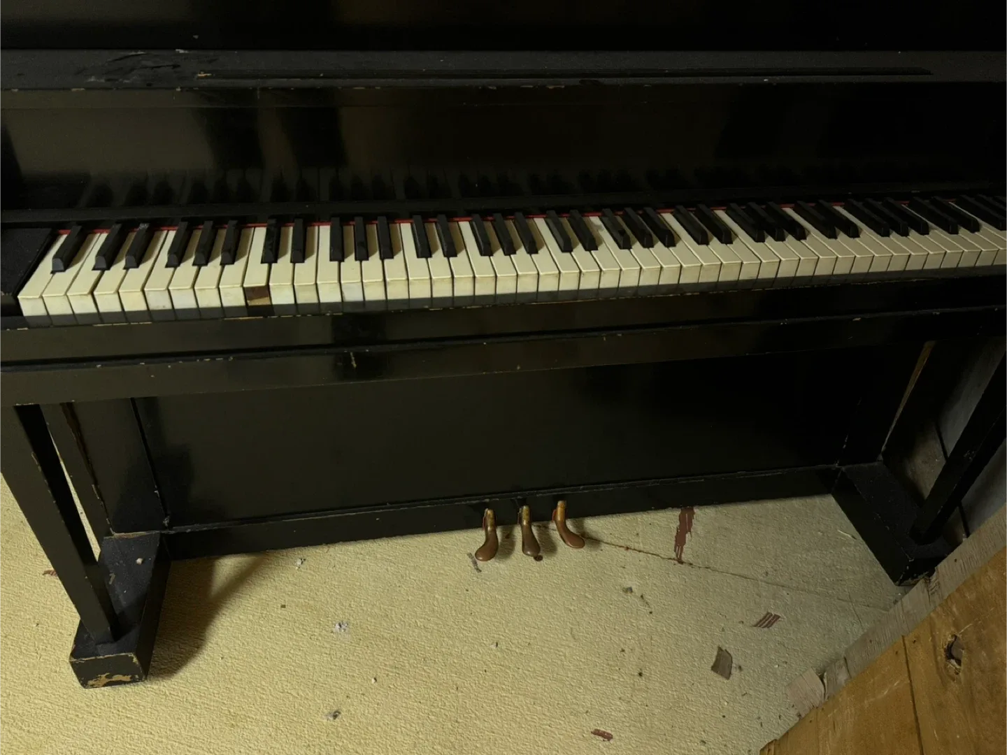 Free Upright Piano - Black