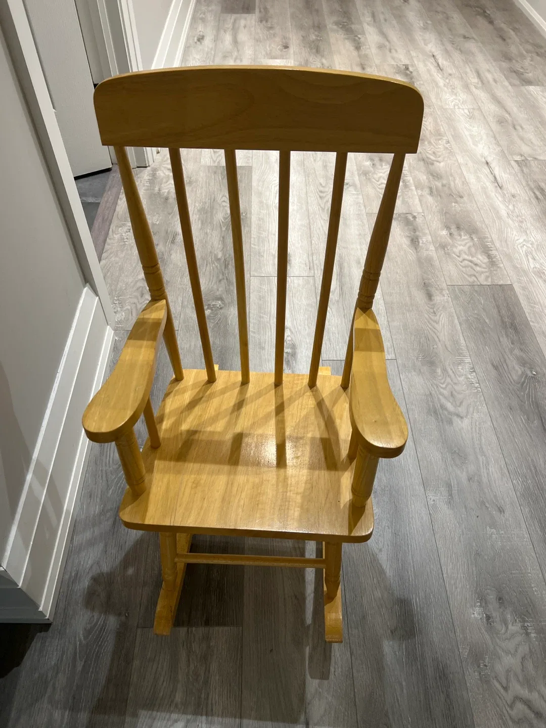 Children’s Wooden Rocking Chair image indicator(4)