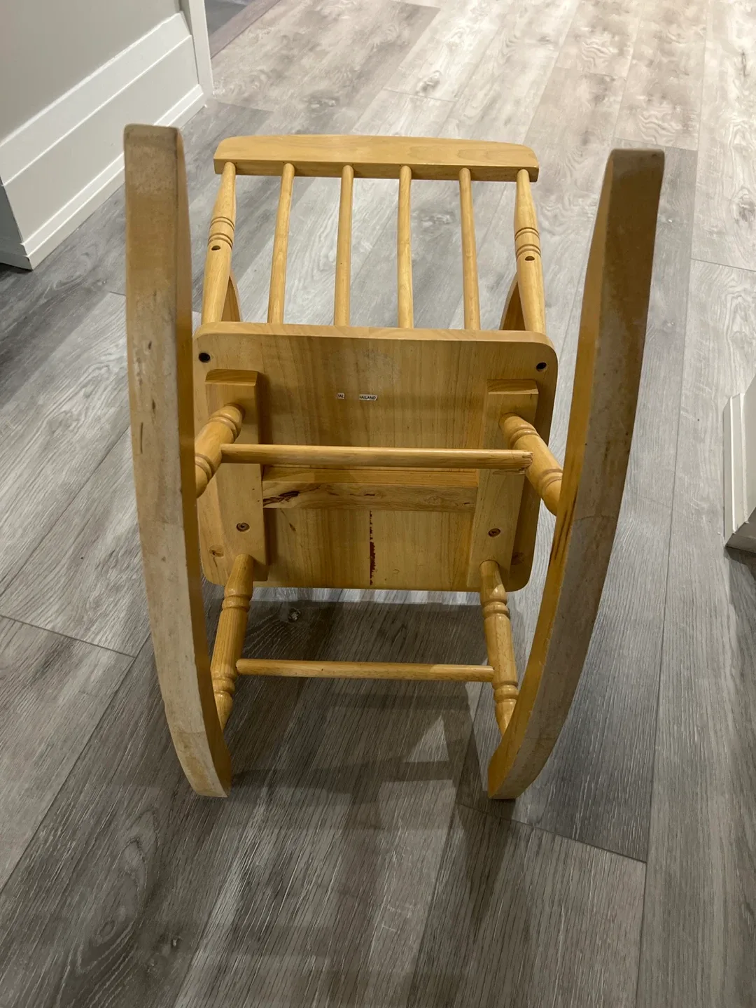 Children’s Wooden Rocking Chair image indicator(6)