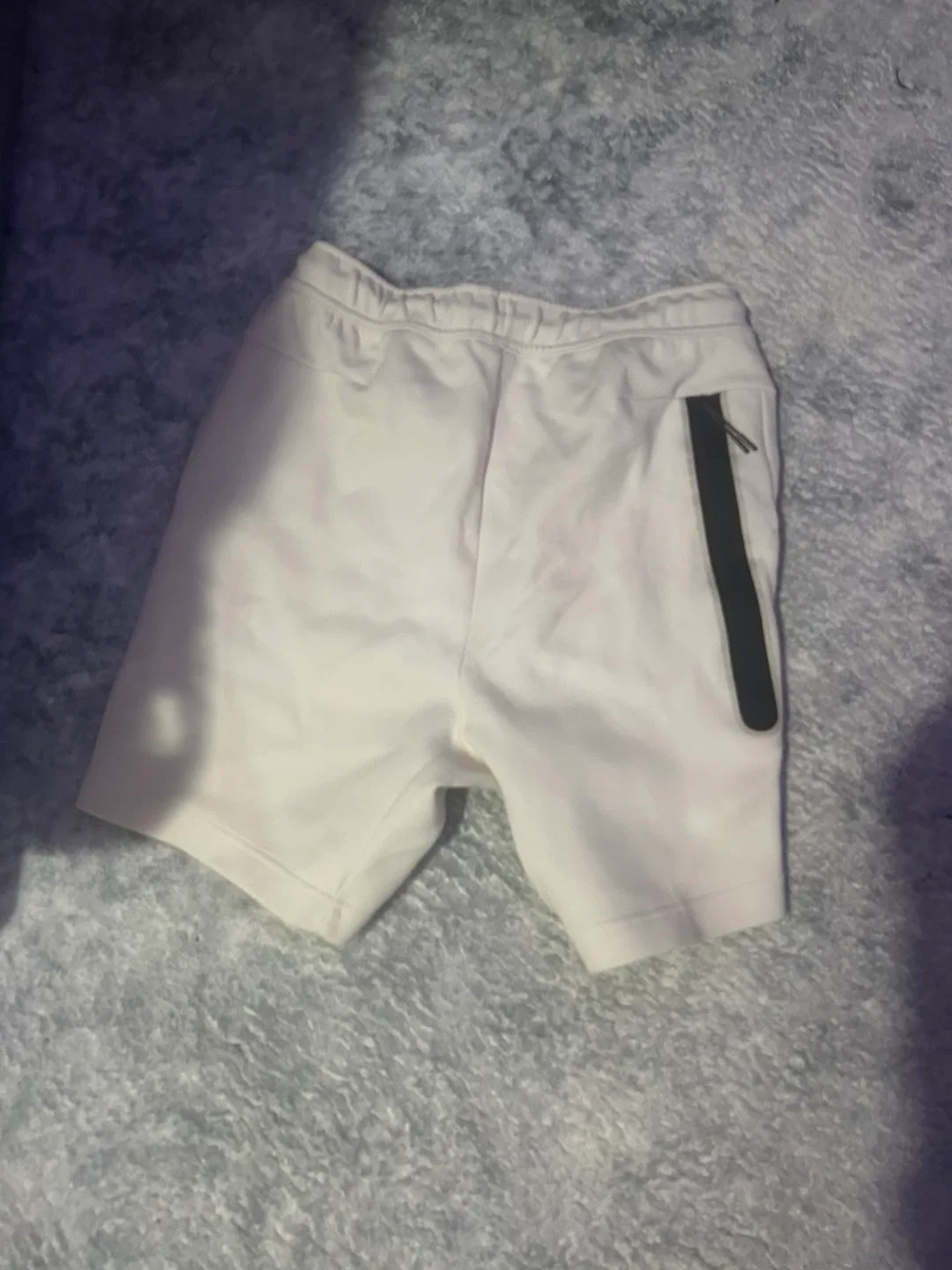 Nike Tech Fleece Shorts - Cream Colour image indicator(2)