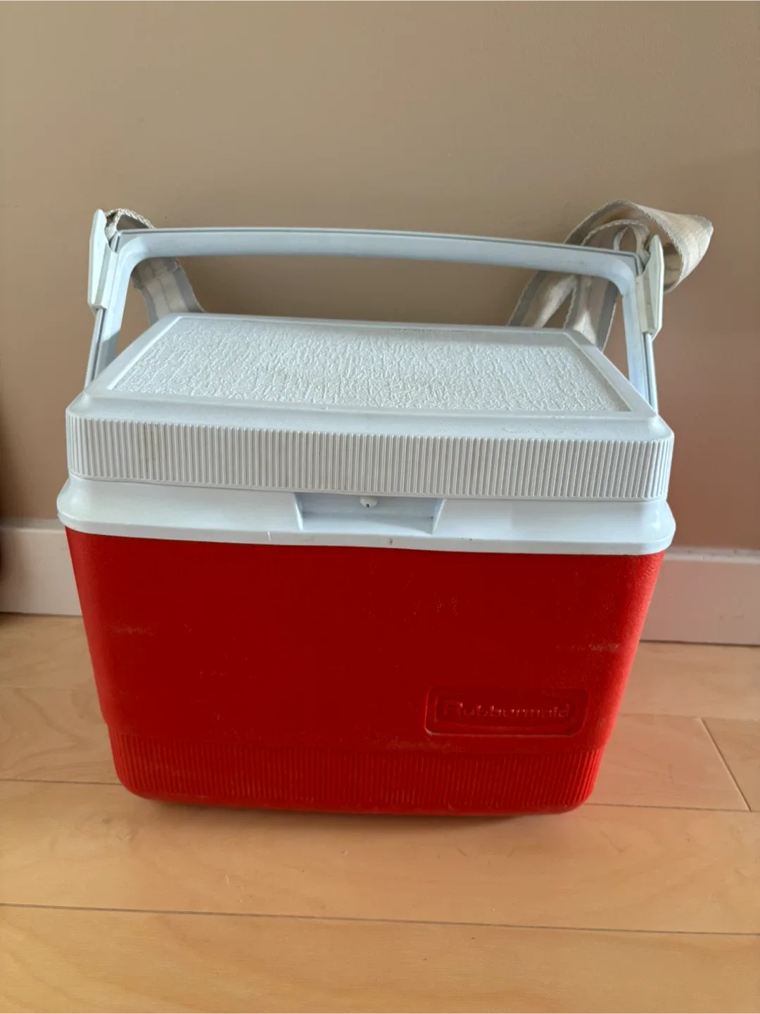 Rubbermaid Red & White Cooler