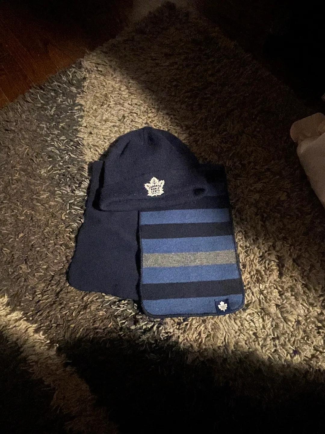 Toronto Maple Leafs Beanie & Scarf Set 🥕