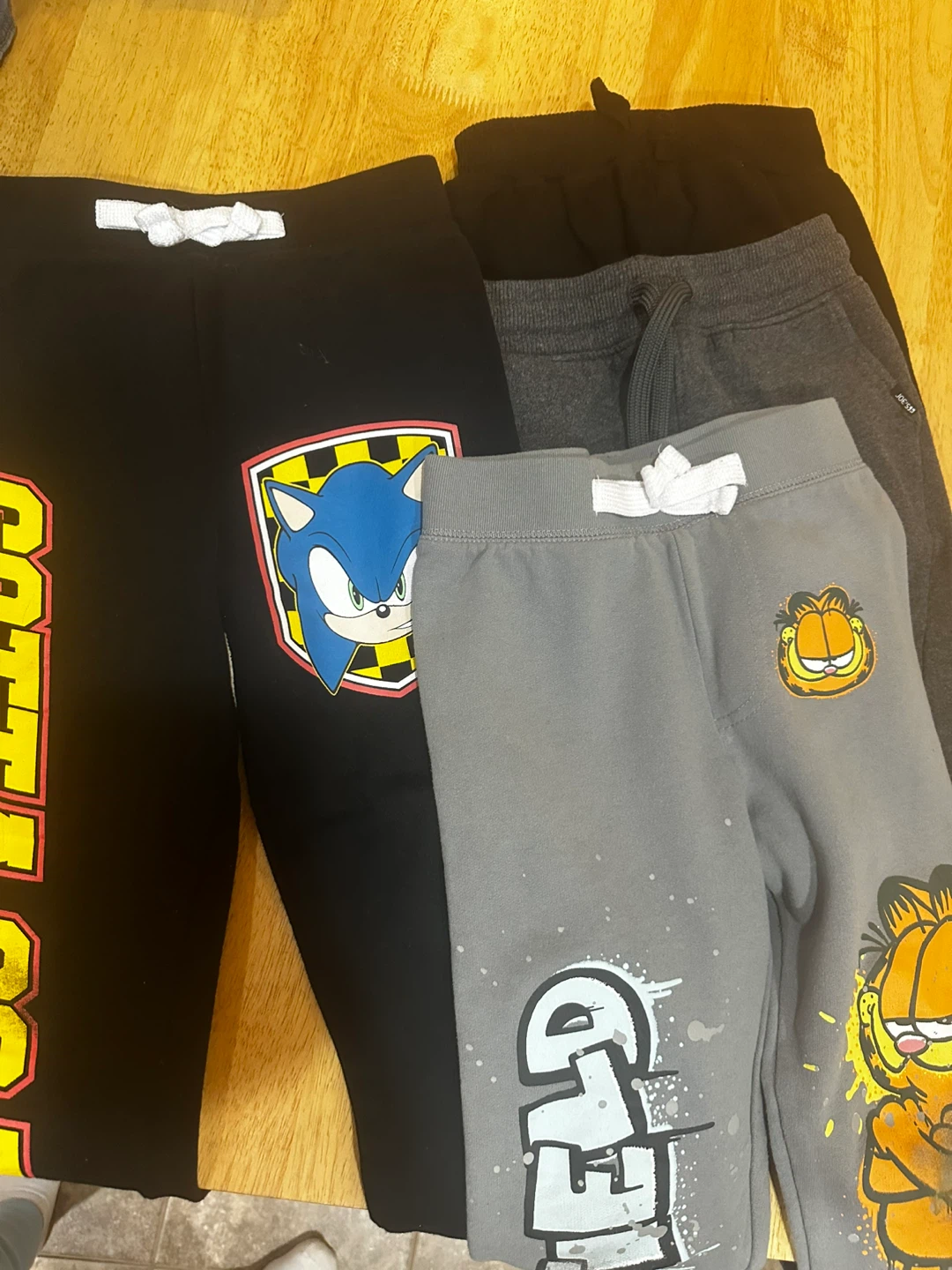 Kids Sonic & Garfield Sweatpants Size 6/7
