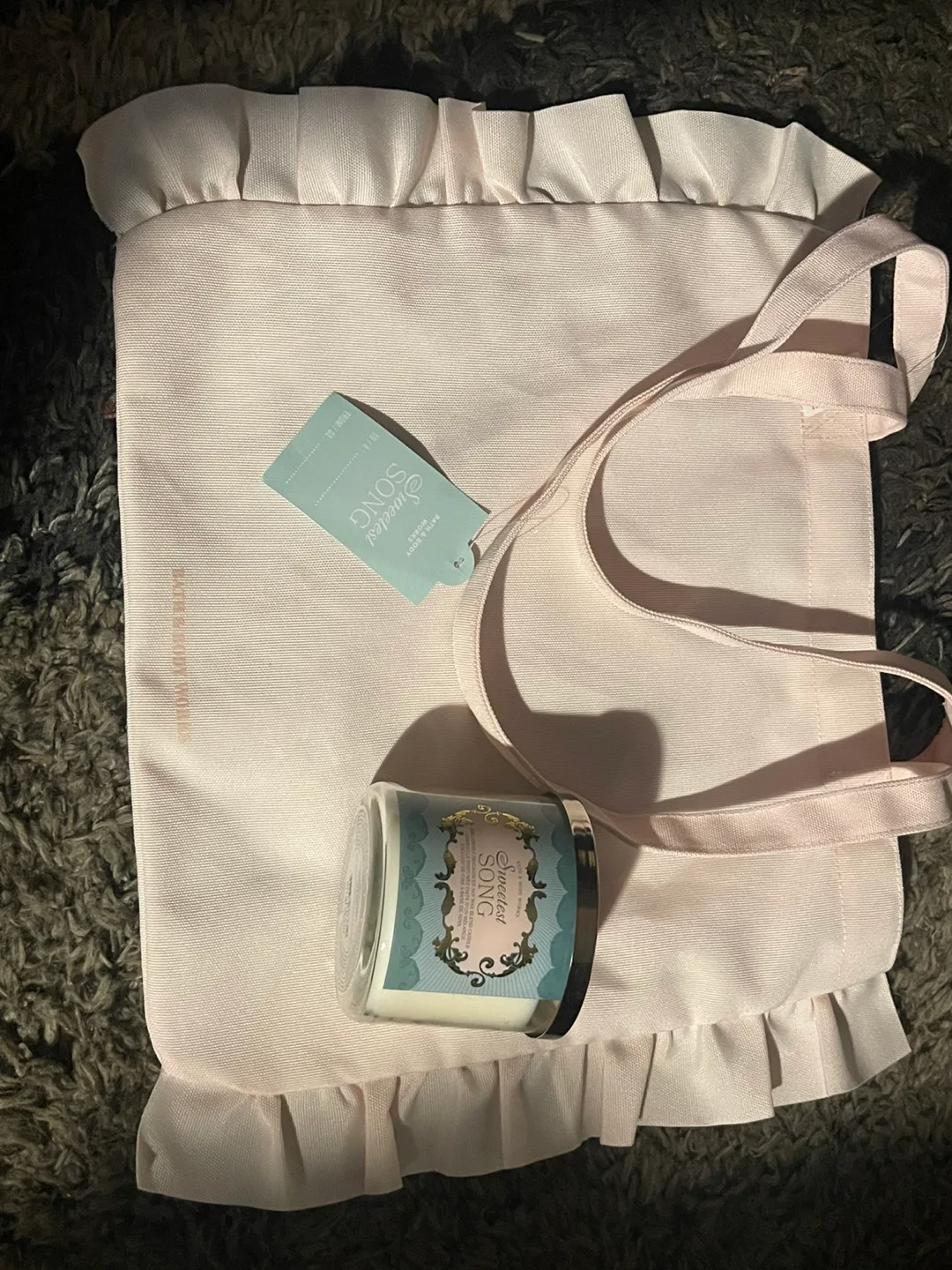 🥕 Bath & Body Works Sweetest Song Candle