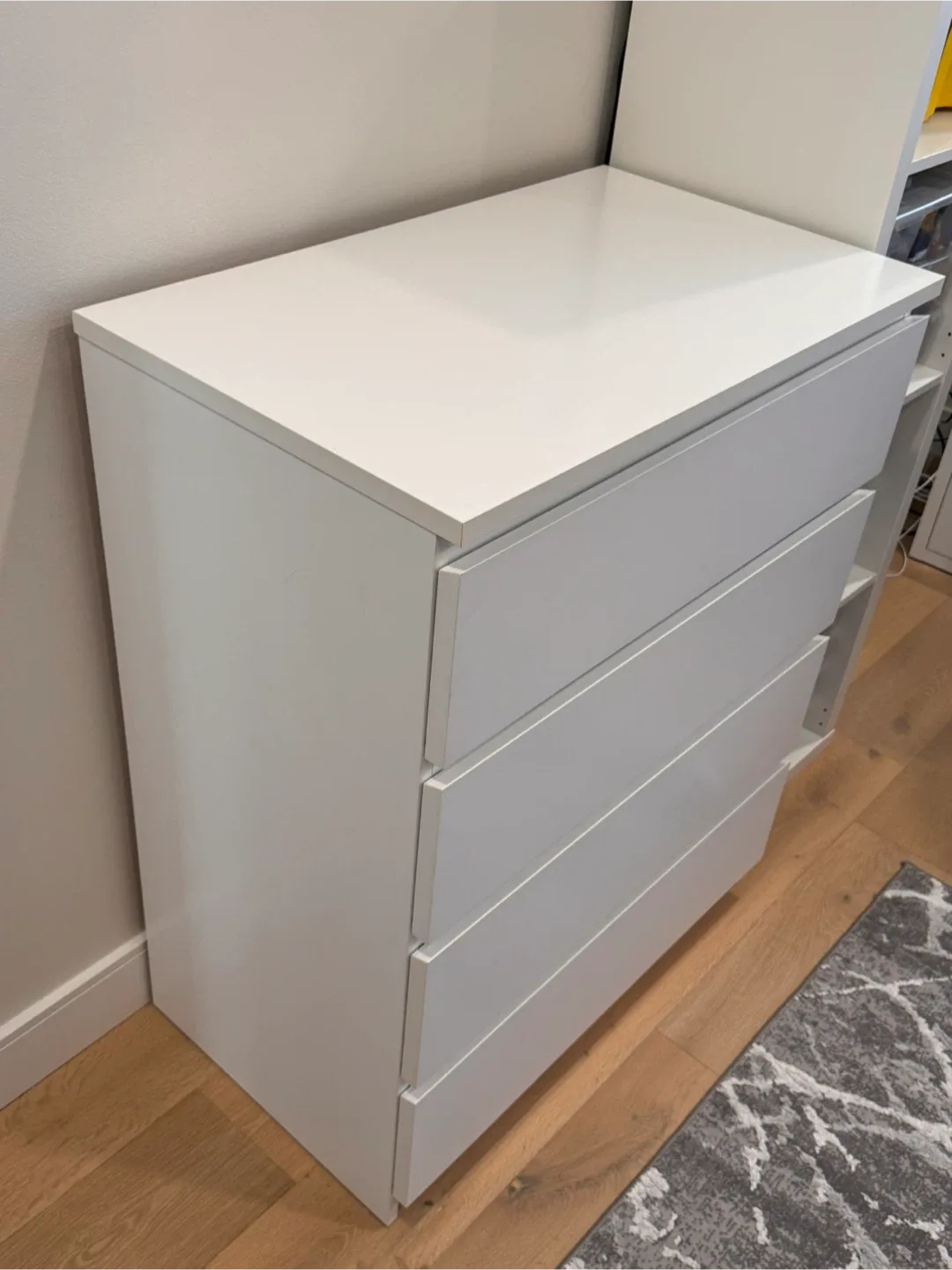 White MALM Ikea dresser - 4 drawer image indicator(4)