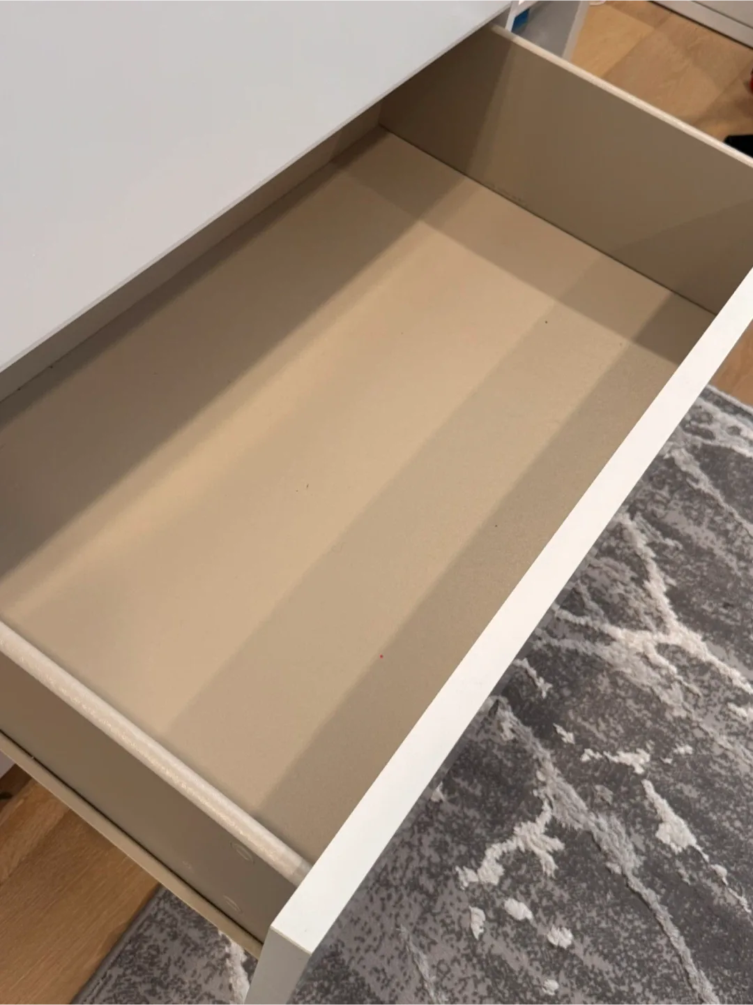 White MALM Ikea dresser - 4 drawer image indicator(3)