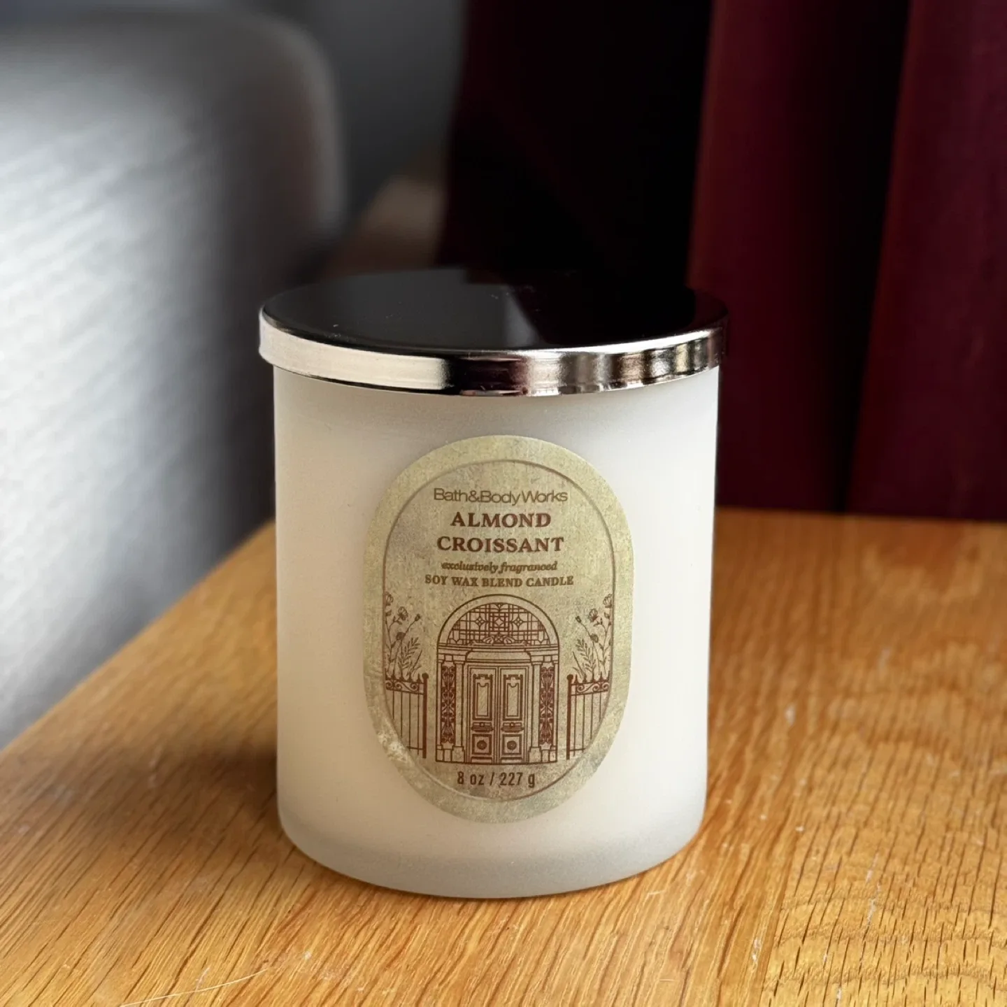 🥕Bath & Body Works Almond Croissant Candle image indicator(2)