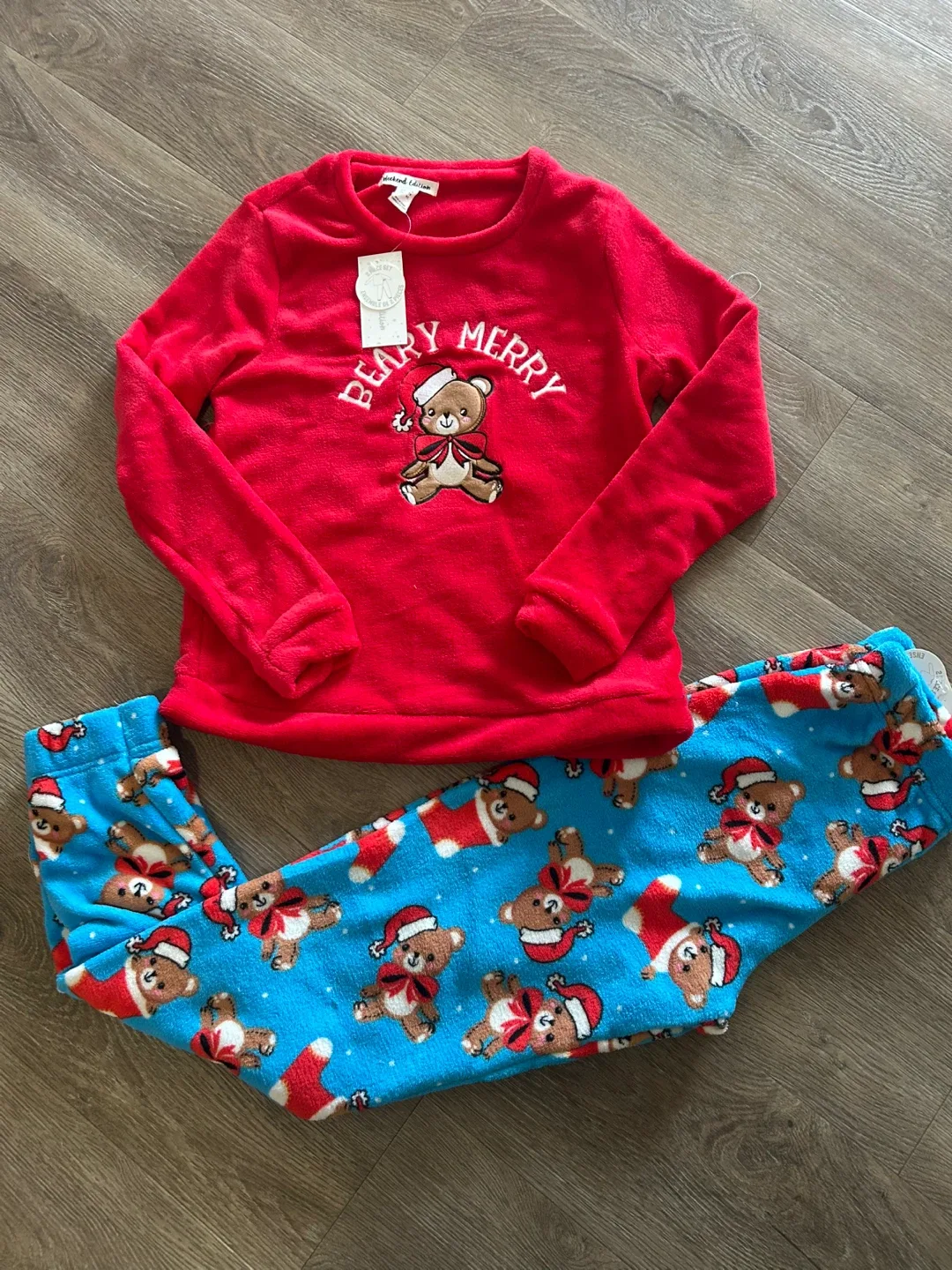 Weekend Edition womans XS Pajama Set thumbnail