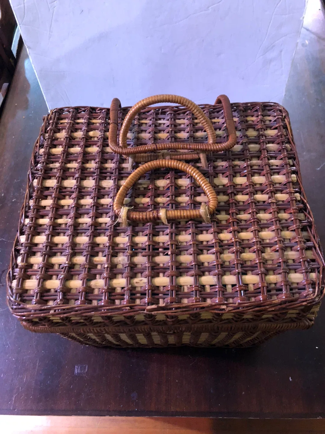 Picnic Basket. image indicator(2)