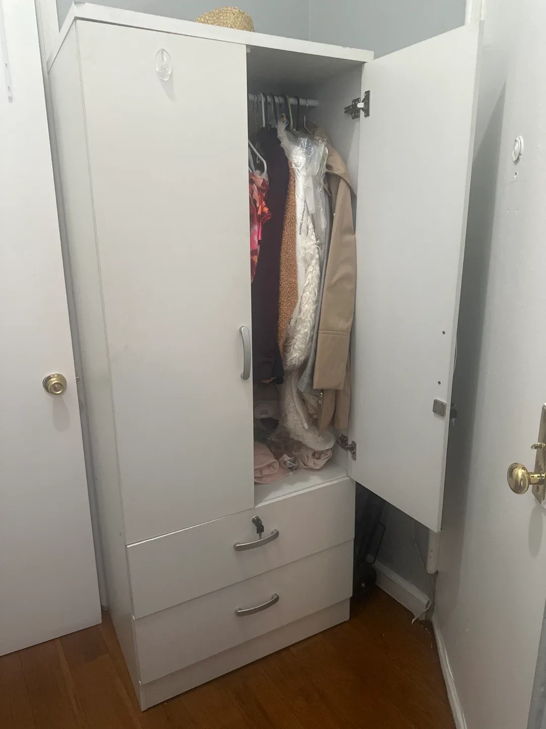 White Wardrobe with Drawers image indicator(3)