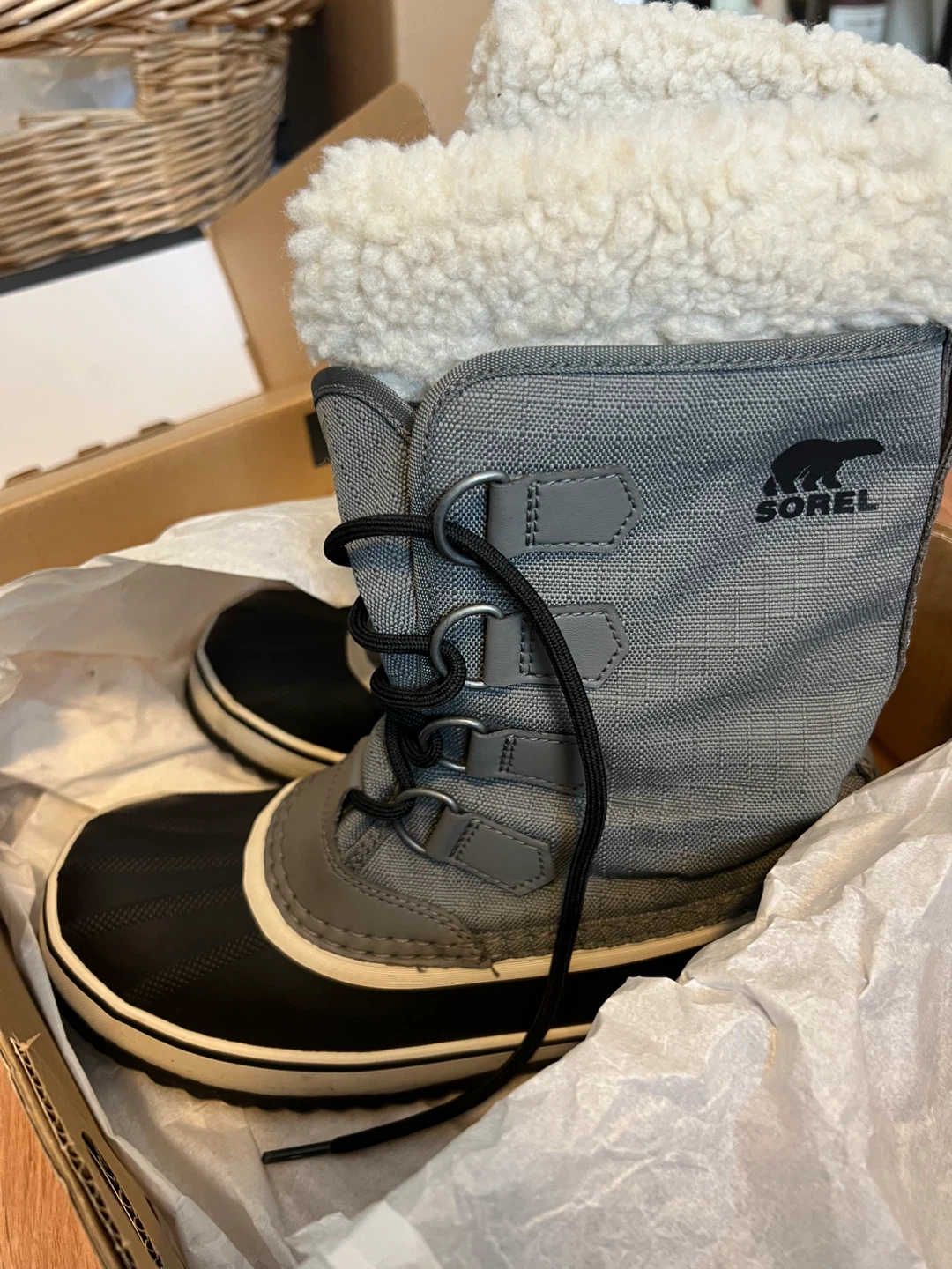 Sorel Winter Carnival Boots - Women's Size 6.5