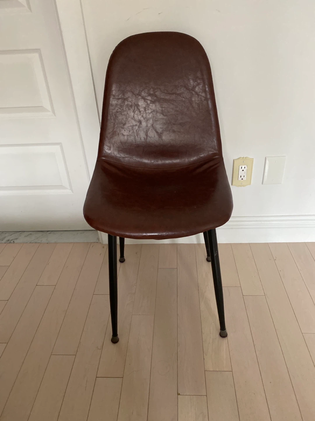 Brown Dining Chair 🥕