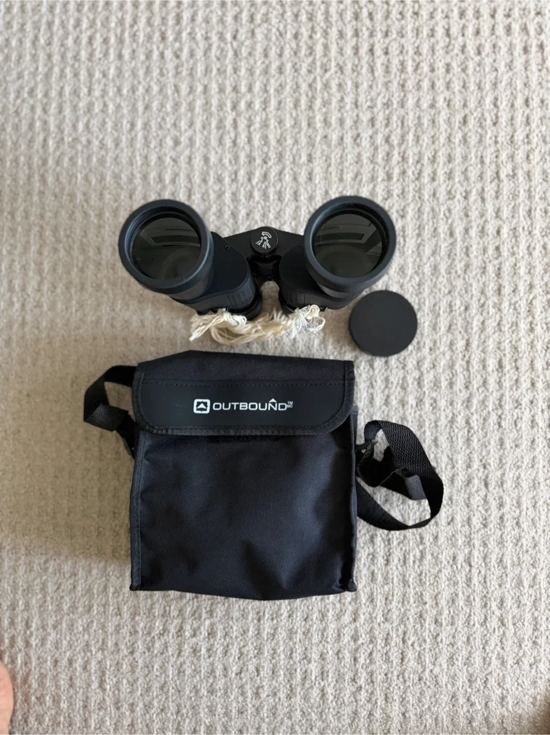 Outbound Binoculars with Case image indicator(3)