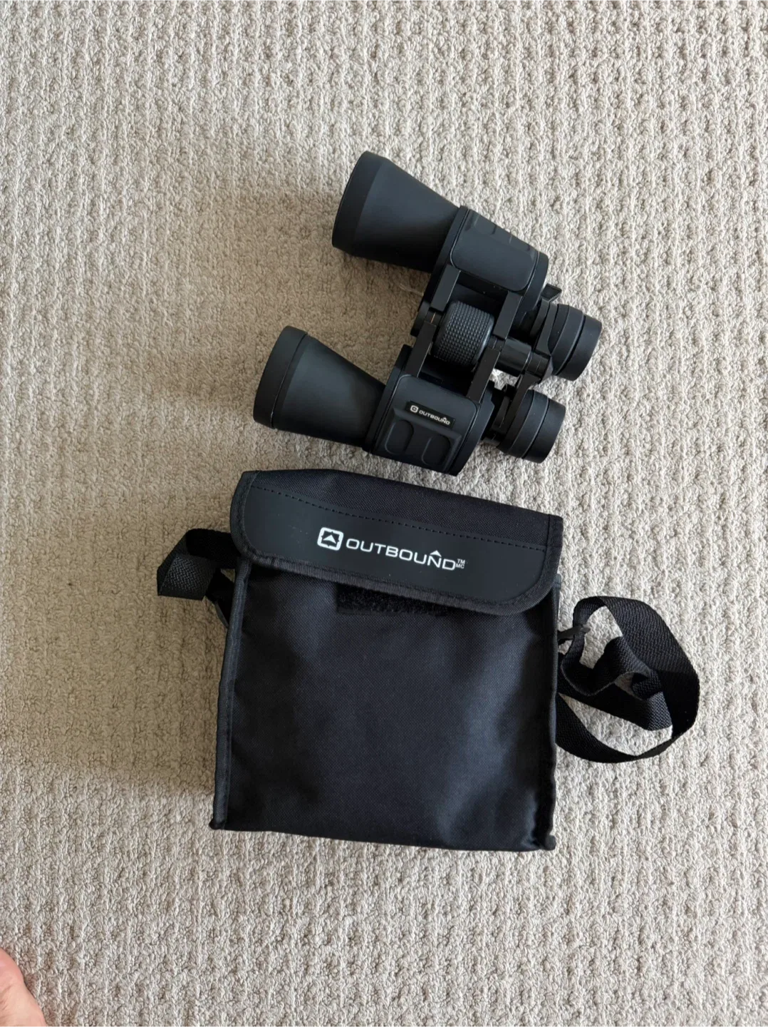 Outbound Binoculars with Case image indicator(5)