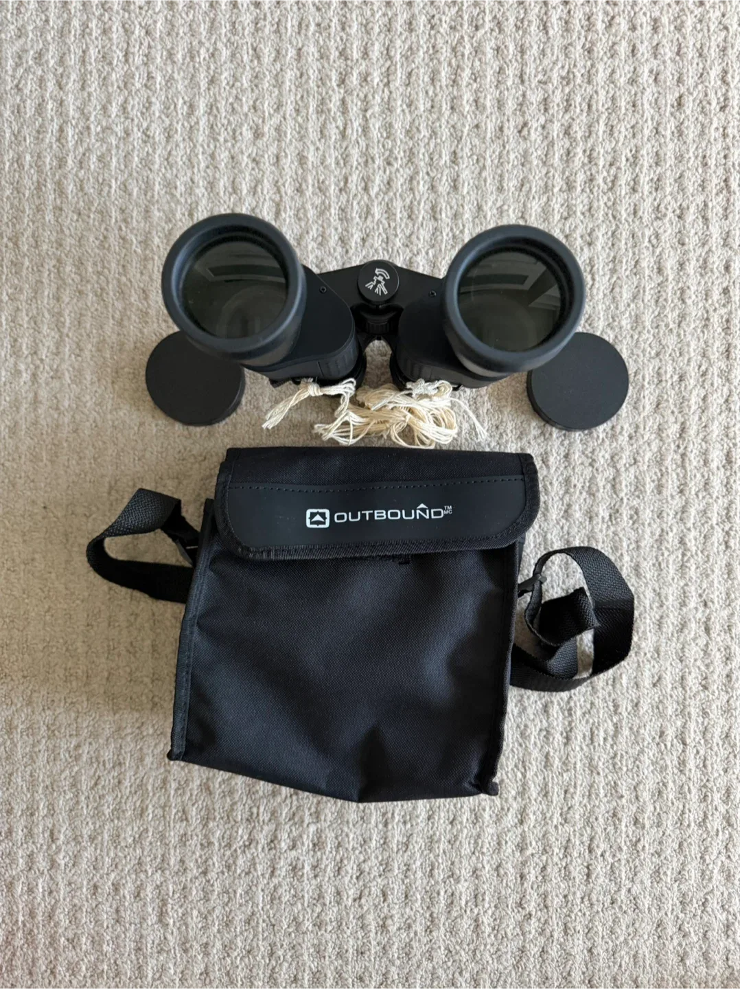 Outbound Binoculars with Case image indicator(2)