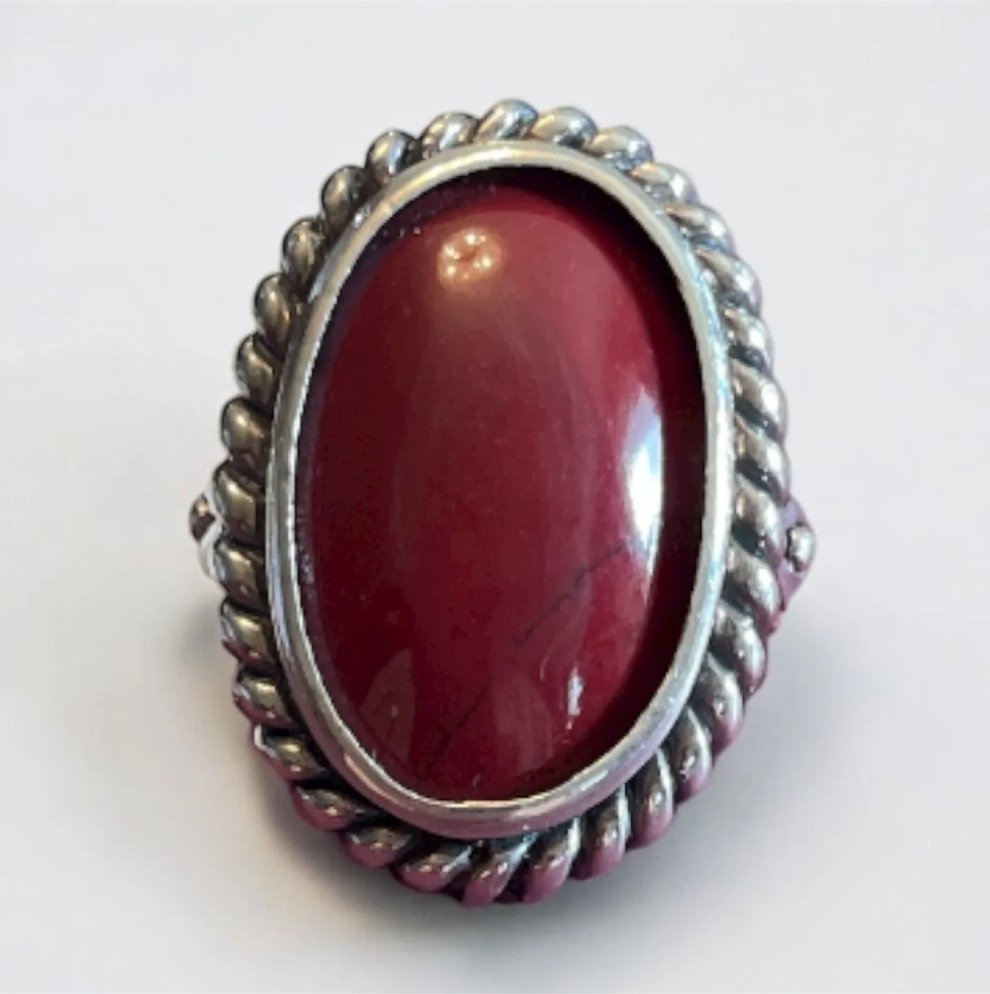 Red Stone Ring image indicator(2)