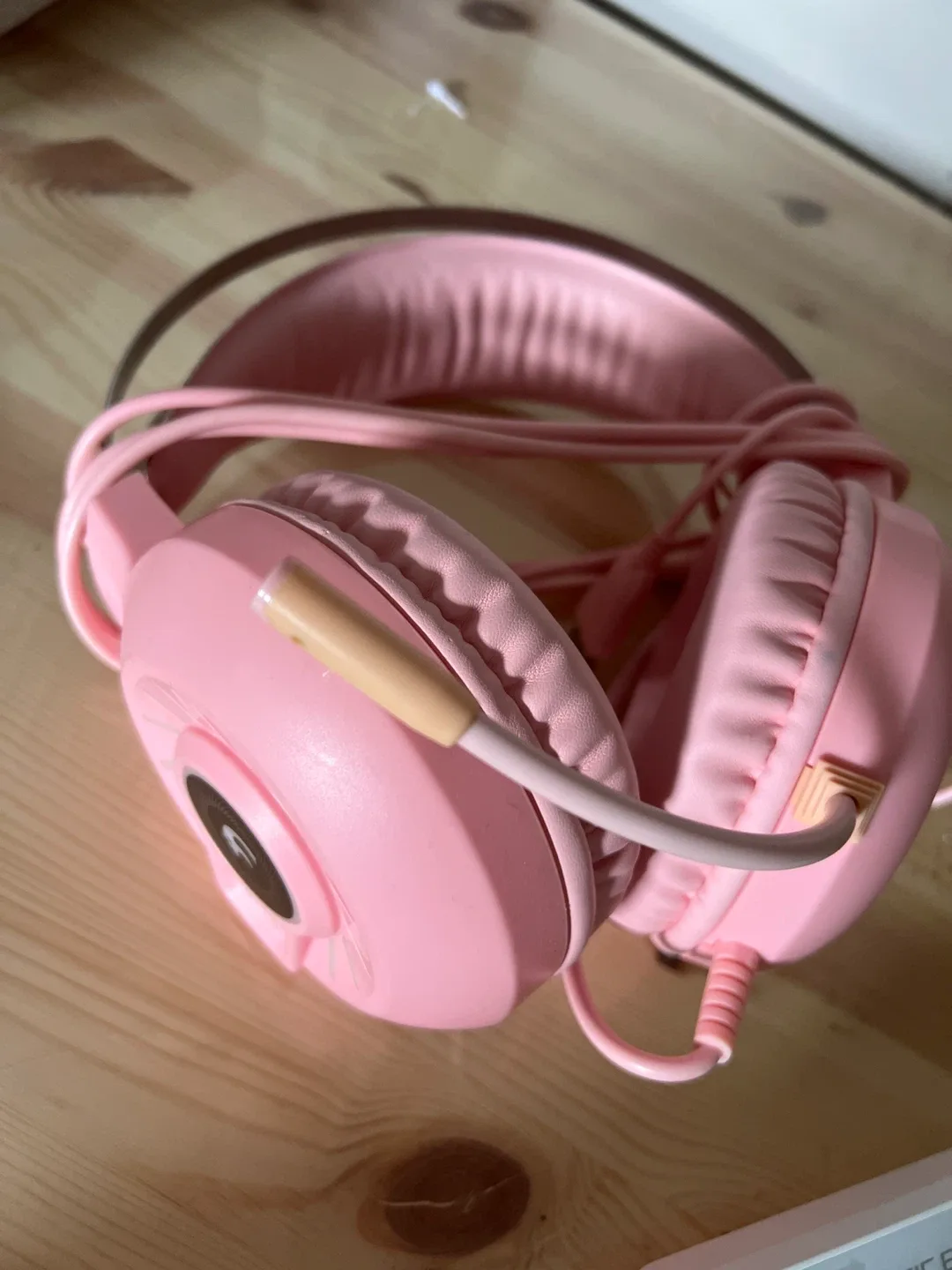 Magic Eagle Keyboard, Mouse & Headset Bundle image indicator(3)