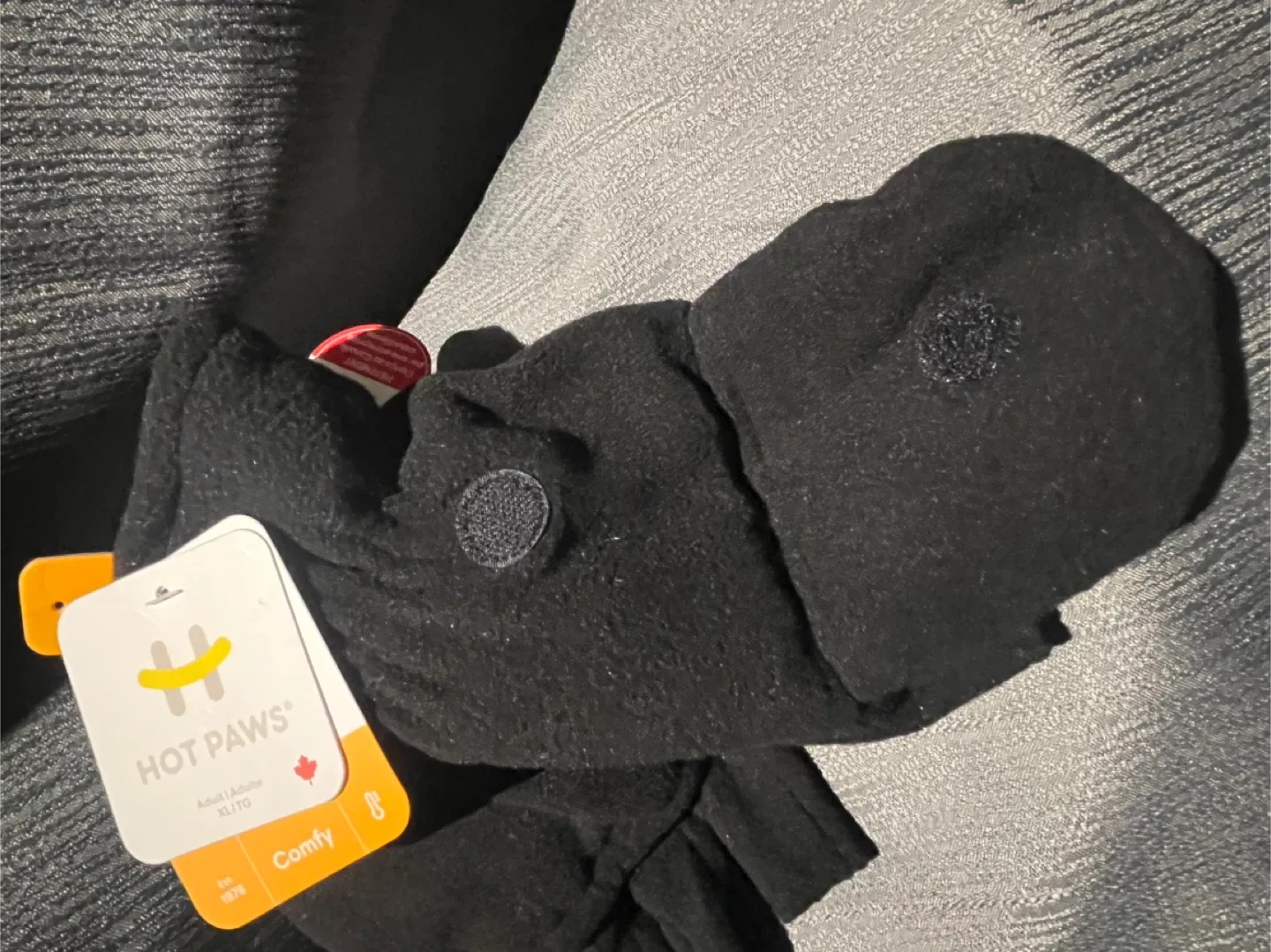 New Hot Paws Adult XL/TG Black Gloves image indicator(4)