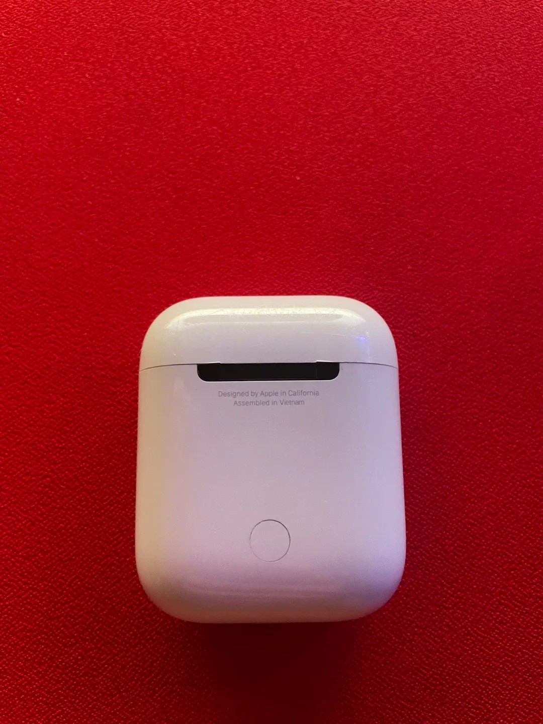 Apple AirPods Generation 2 image indicator(2)