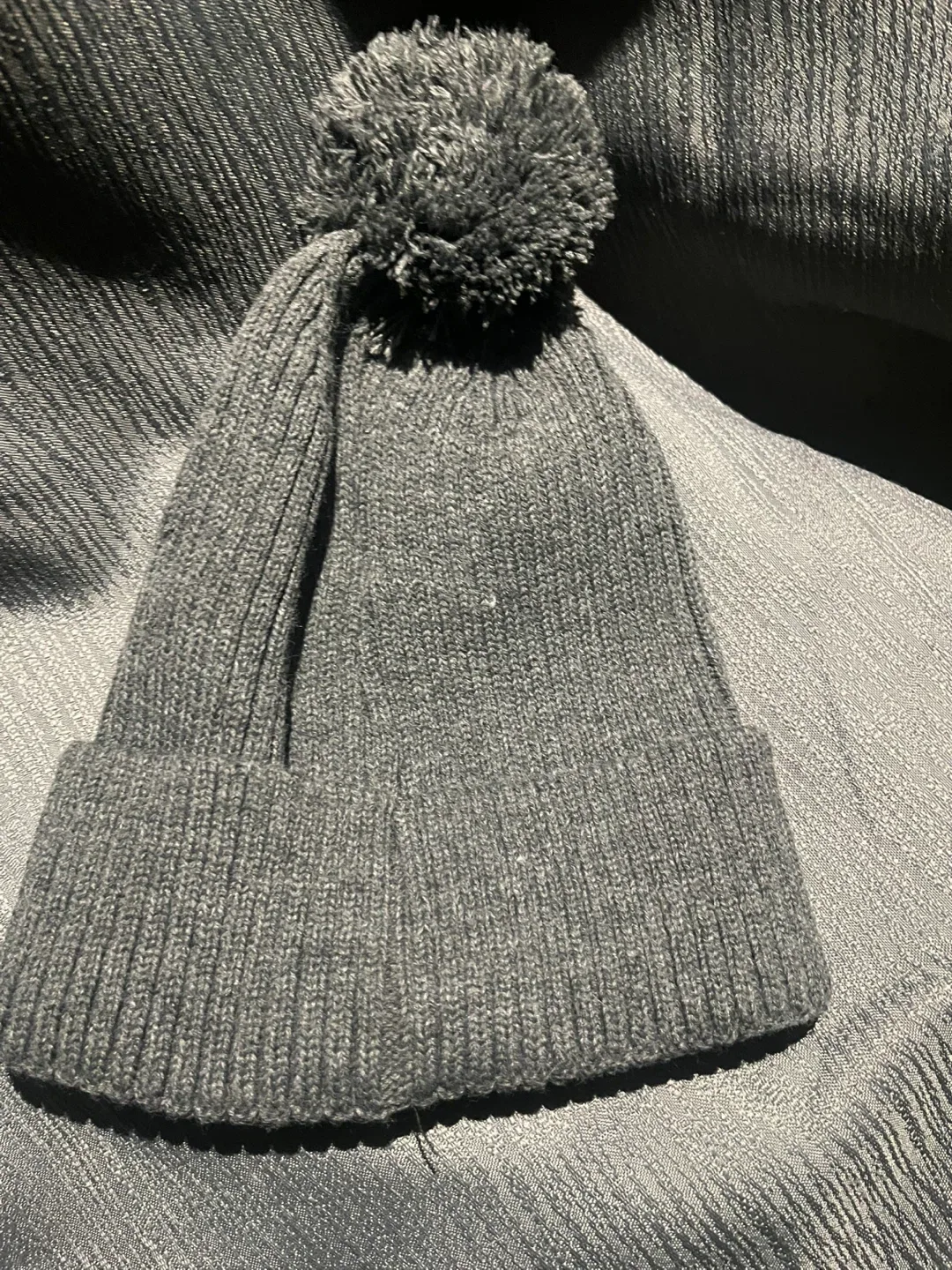 New Peanuts Snoopy Pom Pom Beanie - Grey image indicator(2)